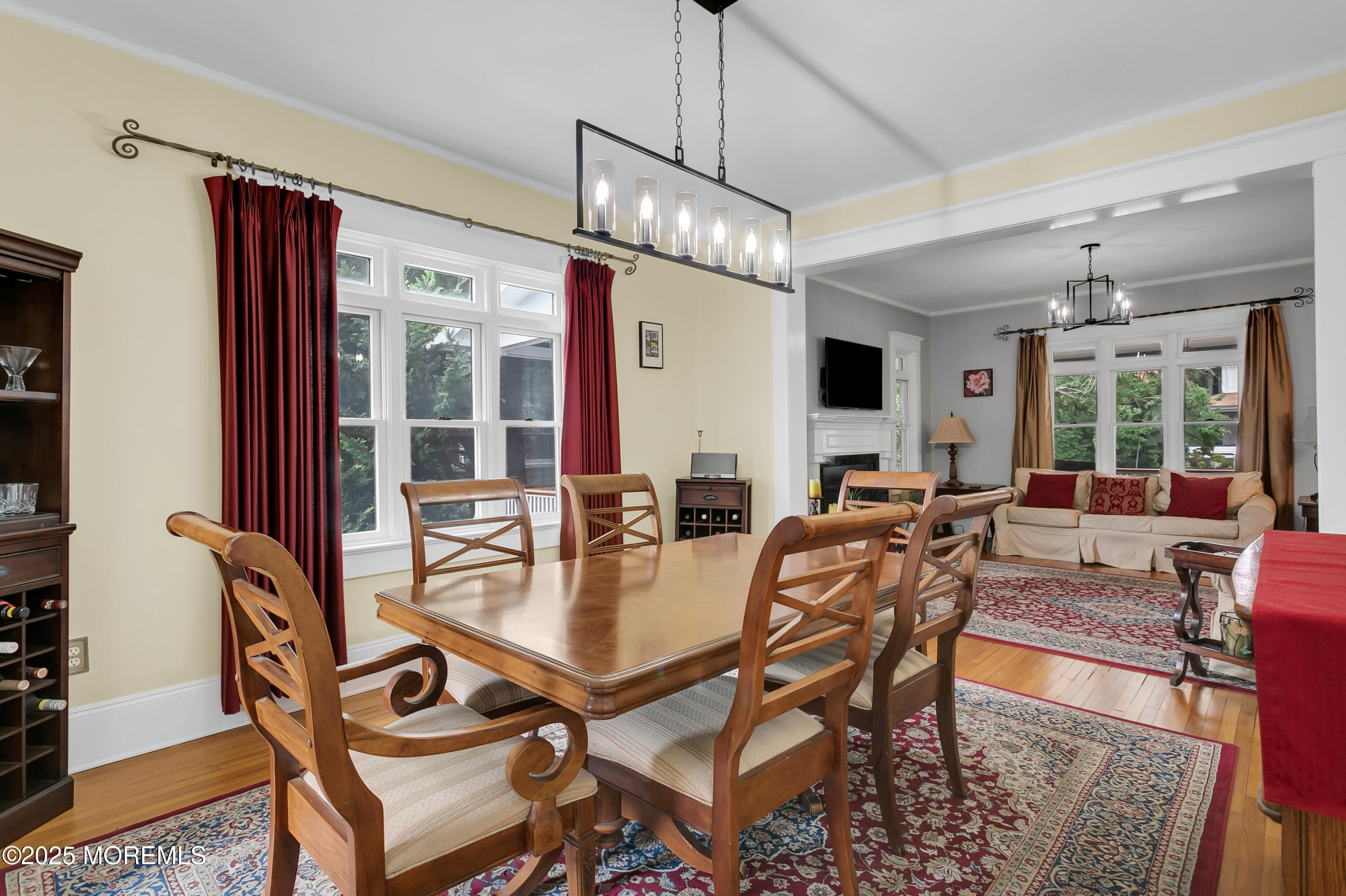Red Bank, New Jersey, 07701, United States, 3 Bedrooms Bedrooms, ,2 BathroomsBathrooms,Residential,For Sale,1920551