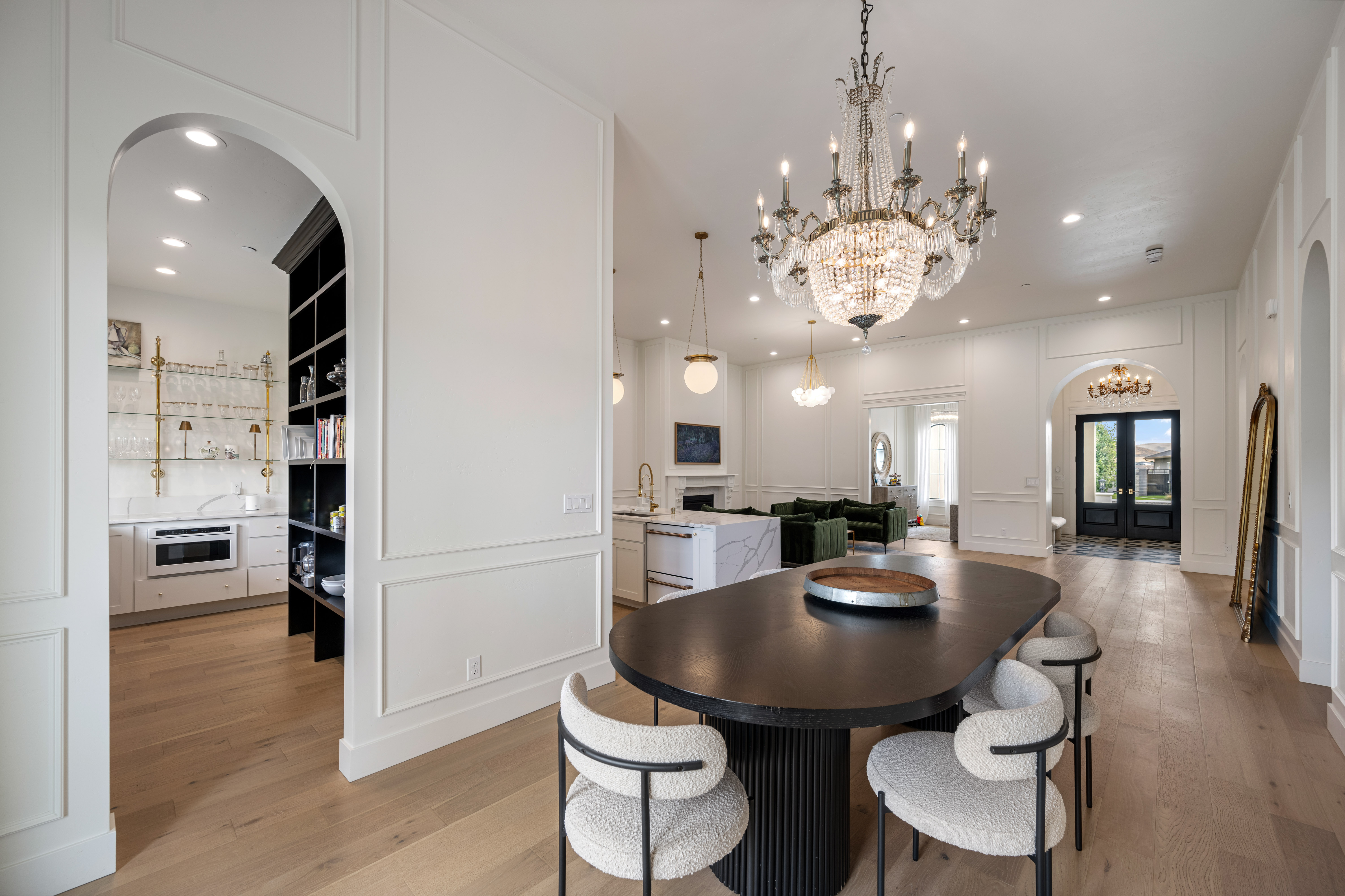  A Timeless Expression of French-Inspired Elegance - 物件實景