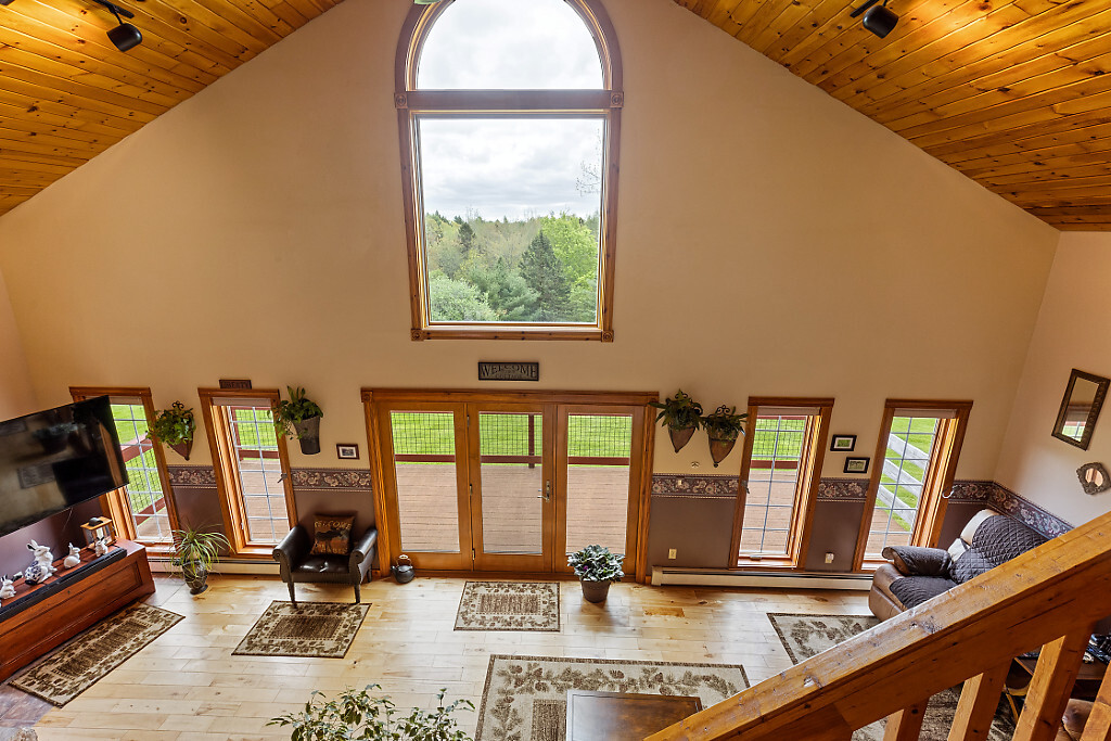 Liberty, Maine, 04949, United States, 2 Bedrooms Bedrooms, ,3 BathroomsBathrooms,Residential,For Sale,1838290