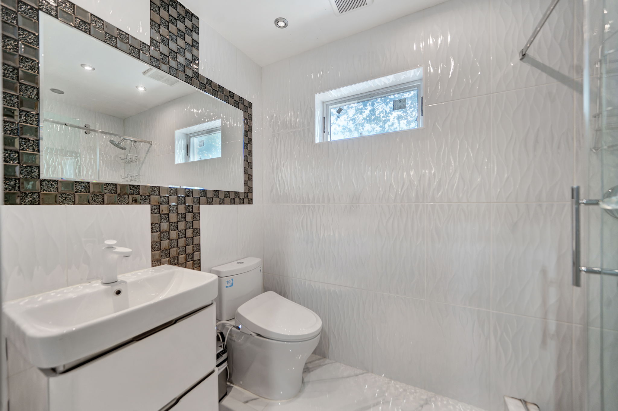  180-15 Aberdeen Road, Jamaica Estates, NY 11432 - 物件實景