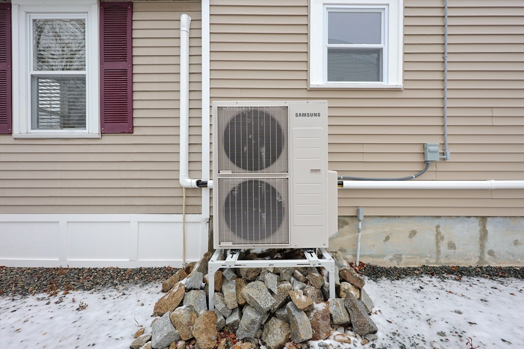 Melrose, Massachusetts, 02176, United States, 2 Bedrooms Bedrooms, ,1 BathroomBathrooms,Residential,For Sale,2012344