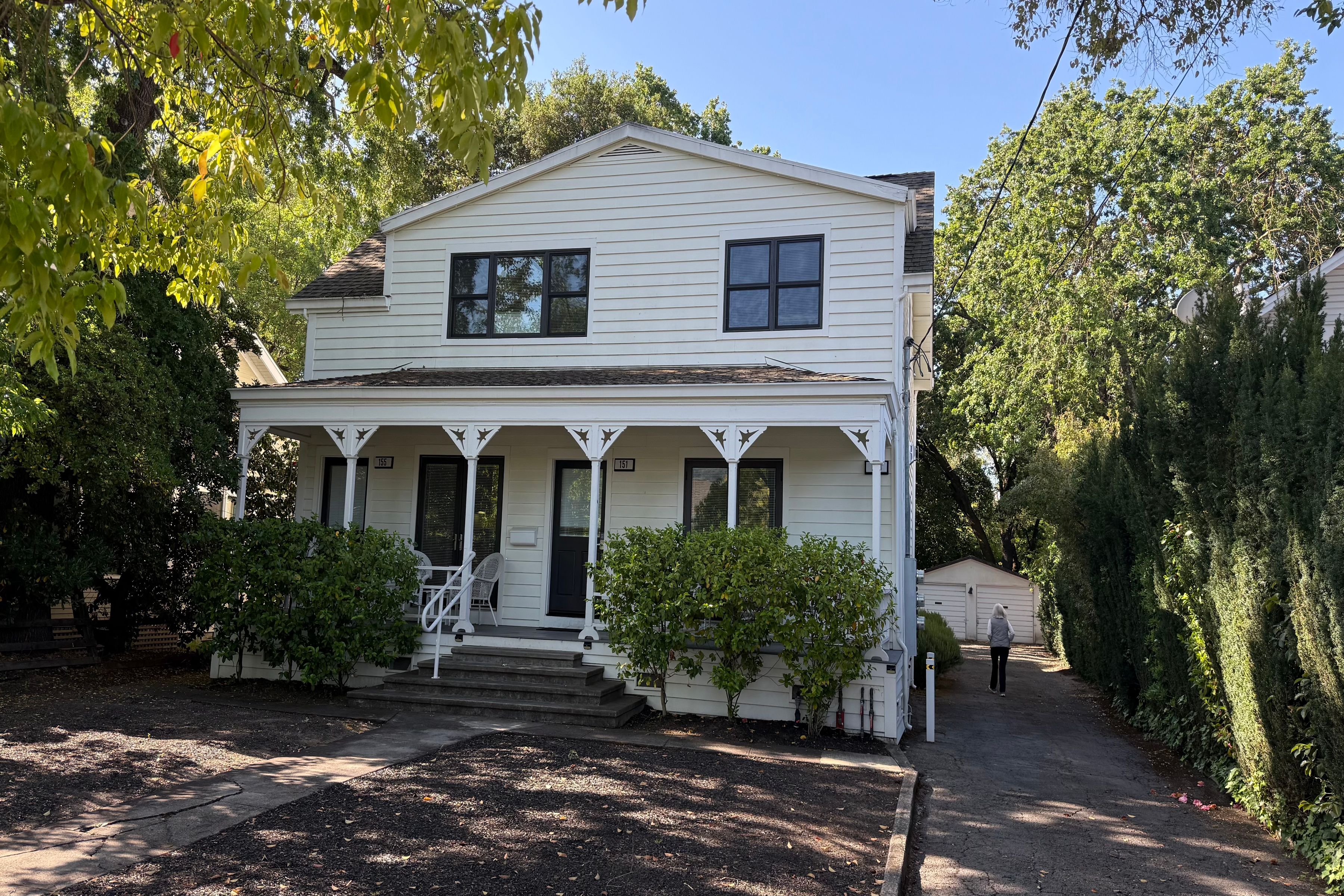 151-155 East Napa Street - 物件實景