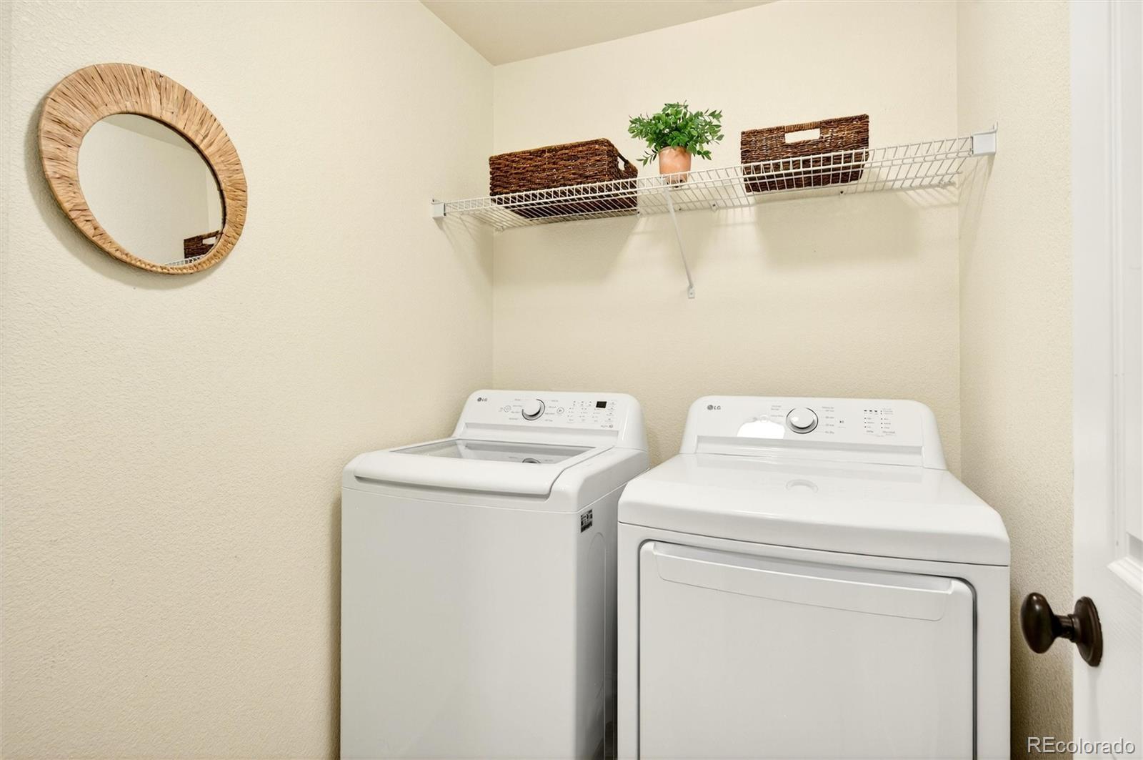 Castle Rock, Colorado, 80108, United States, 2 Bedrooms Bedrooms, ,3 BathroomsBathrooms,Residential,For Sale,1992912