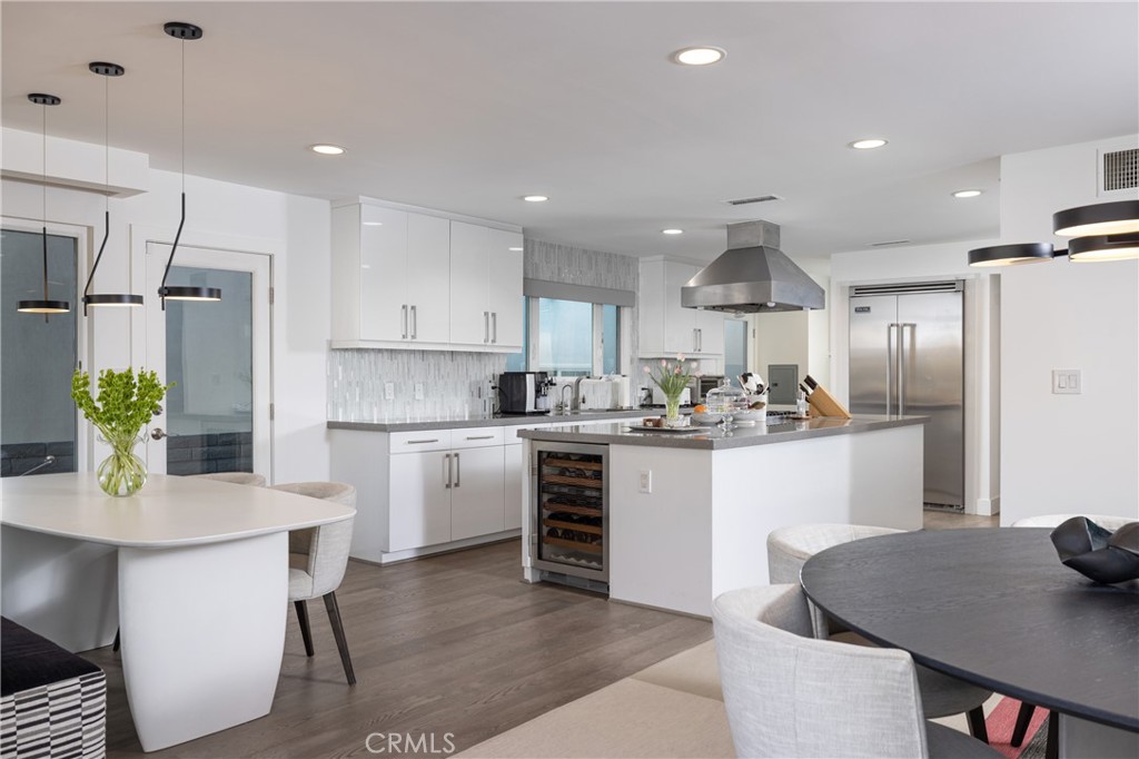 Newport Beach, California, 92660, United States, 4 Bedrooms Bedrooms, ,4 BathroomsBathrooms,Residential,For Sale,1751801