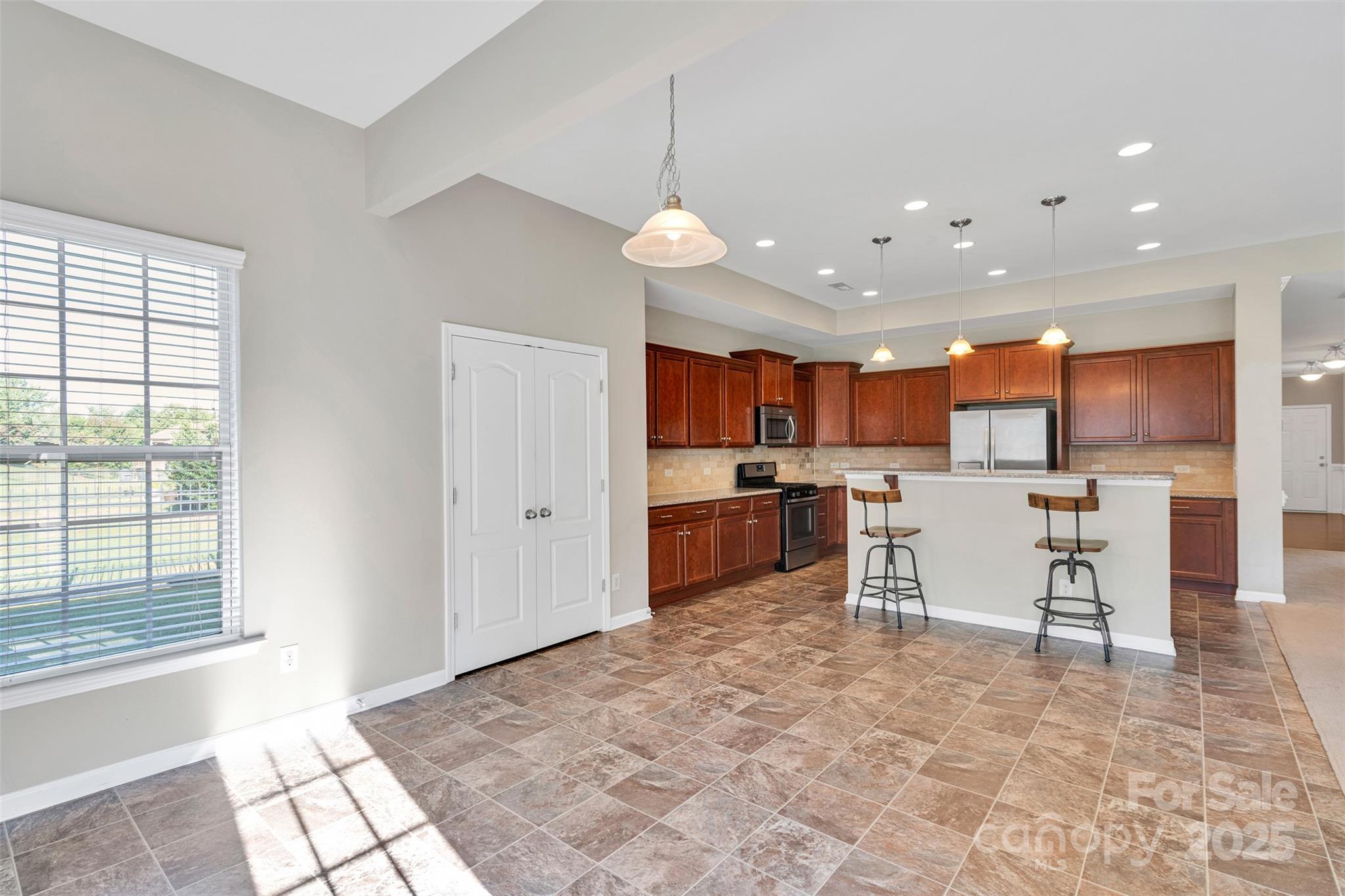 Charlotte, North Carolina, 28278, United States, 3 Bedrooms Bedrooms, ,2 BathroomsBathrooms,Residential,For Sale,1948260