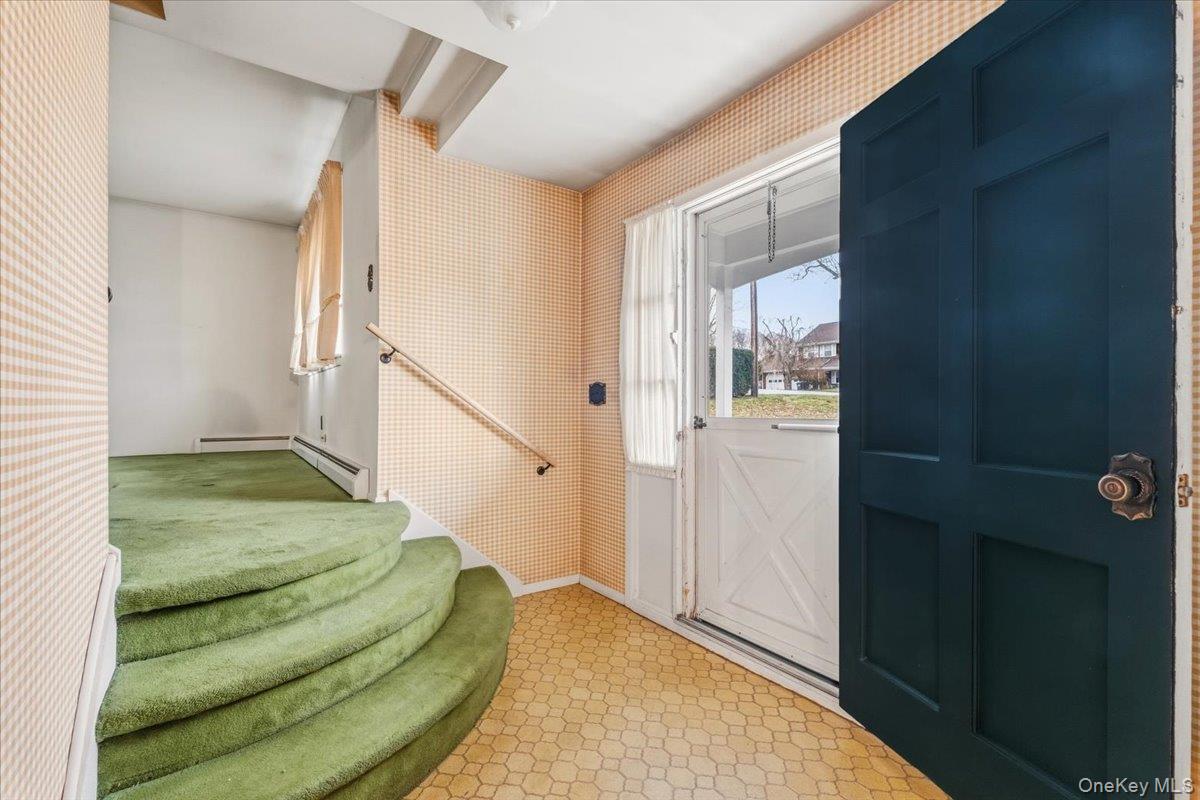 Mahopac, New York, 10541, United States, 4 Bedrooms Bedrooms, ,2 BathroomsBathrooms,Residential,For Sale,2001665