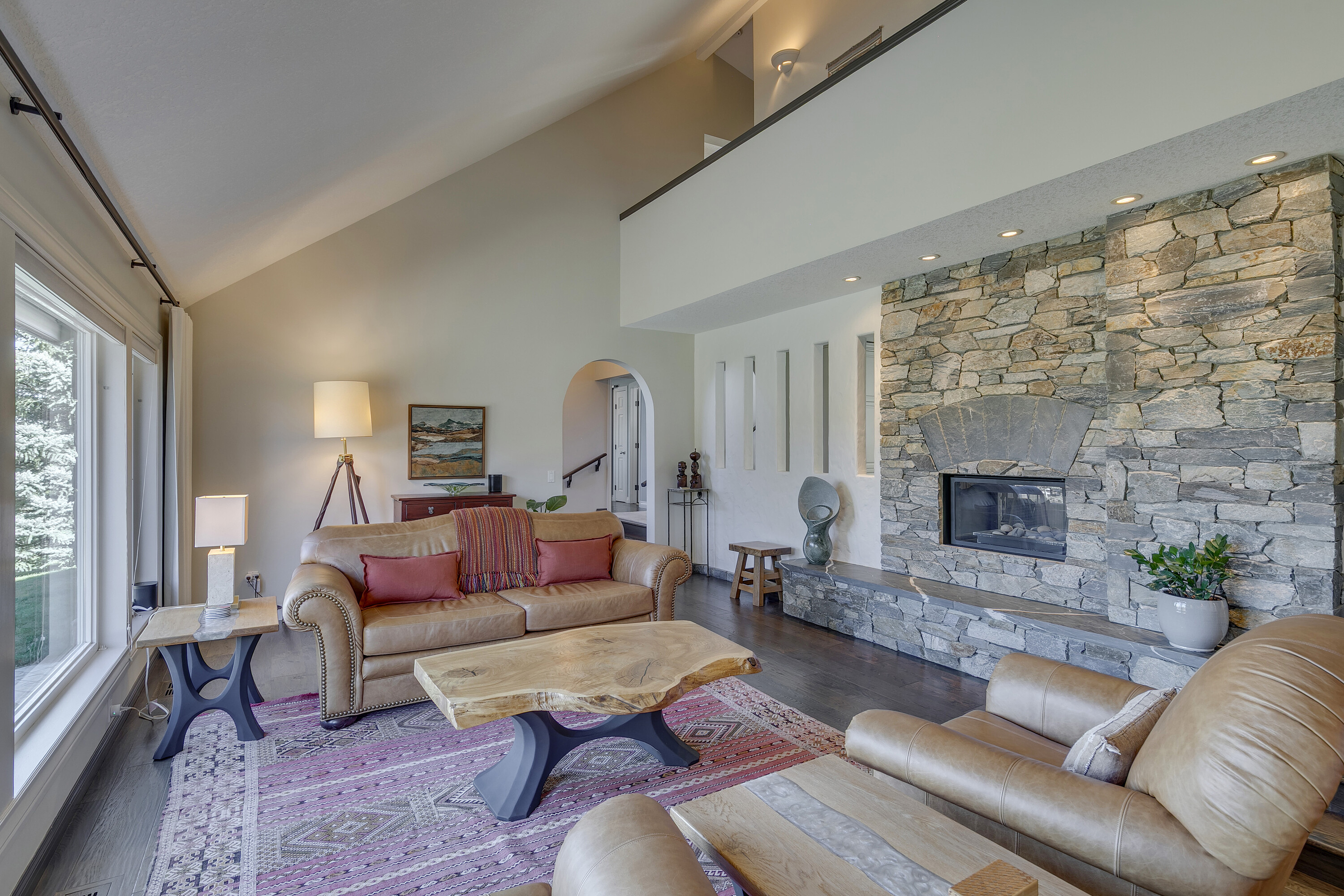  20 Acre Storybook Property - 物件實景