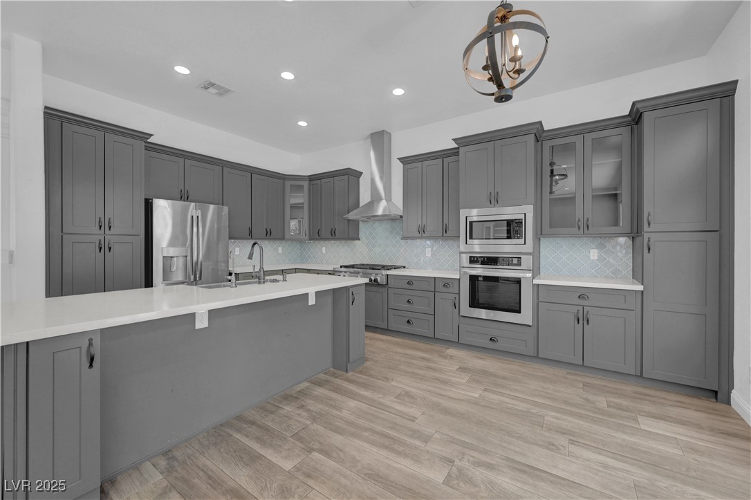 Henderson, Nevada, 89052, United States, 5 Bedrooms Bedrooms, ,2 BathroomsBathrooms,Residential,For Sale,1897207