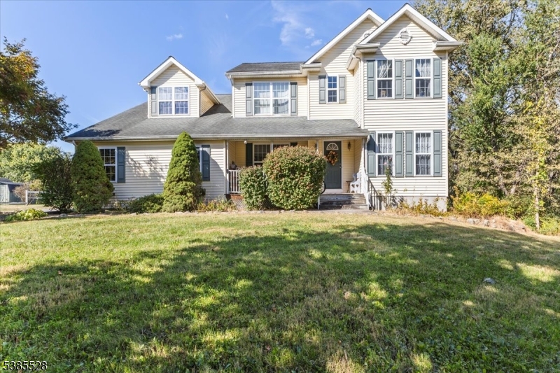 White Twp., New Jersey, 07823, United States, 4 Bedrooms Bedrooms, ,3 BathroomsBathrooms,Residential,For Sale,1989028