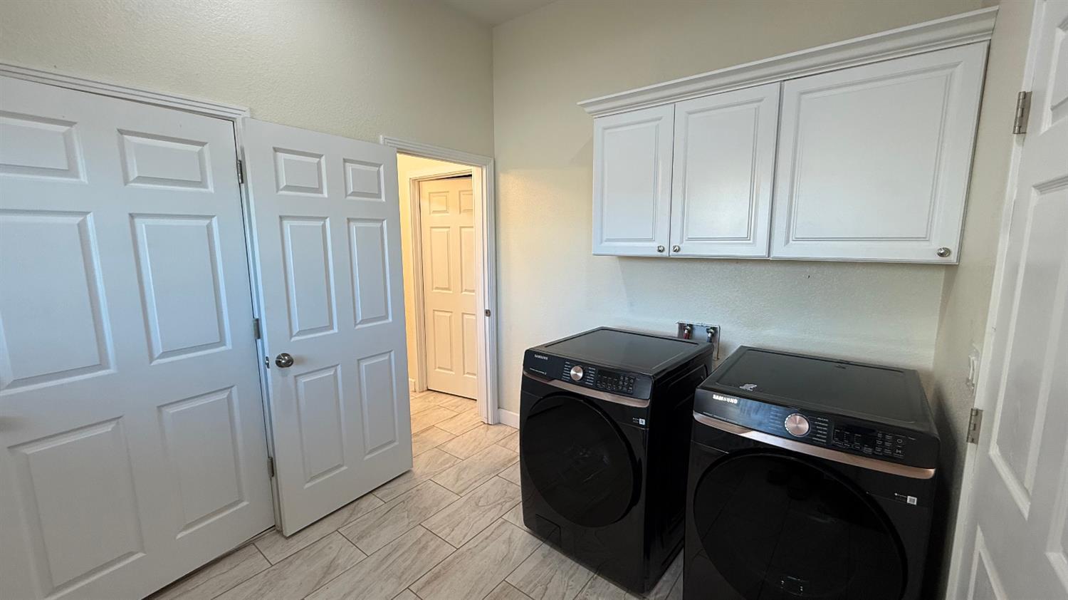 Selma, California, 93662, United States, 4 Bedrooms Bedrooms, ,2 BathroomsBathrooms,Residential,For Sale,1974766