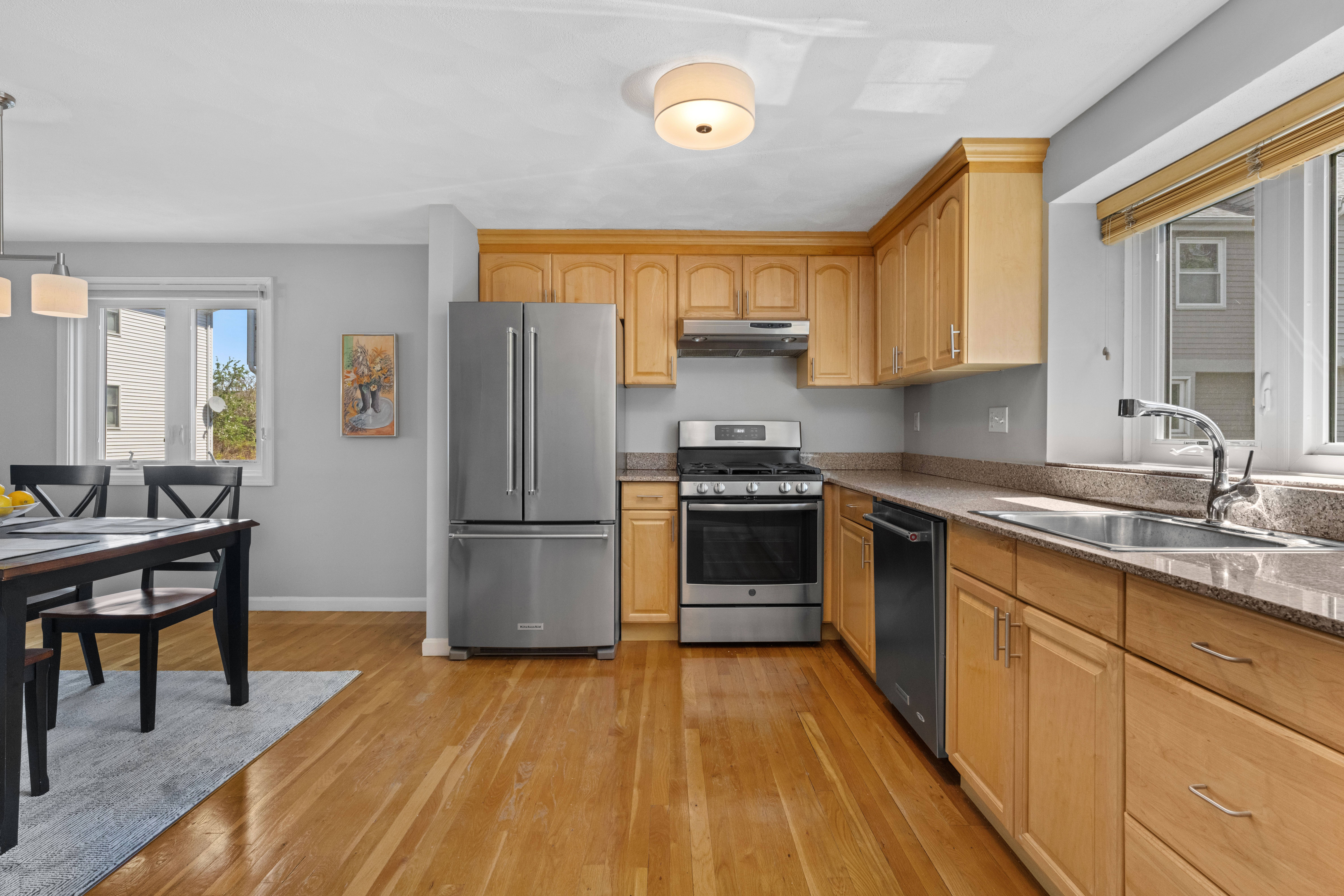  174 Adams, Newton, MA, 02458 - 物件實景