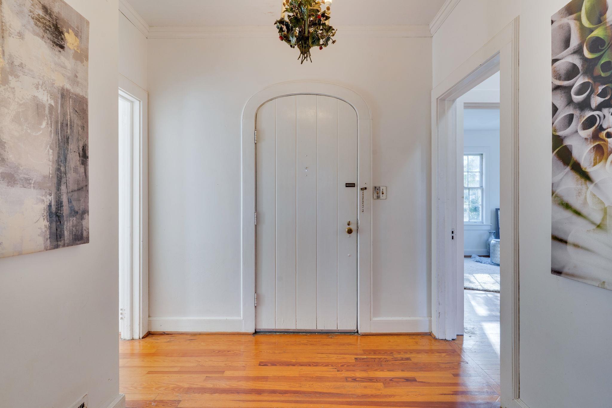 Tallahassee, Florida, 32301, United States, 4 Bedrooms Bedrooms, ,2 BathroomsBathrooms,Residential,For Sale,1971619