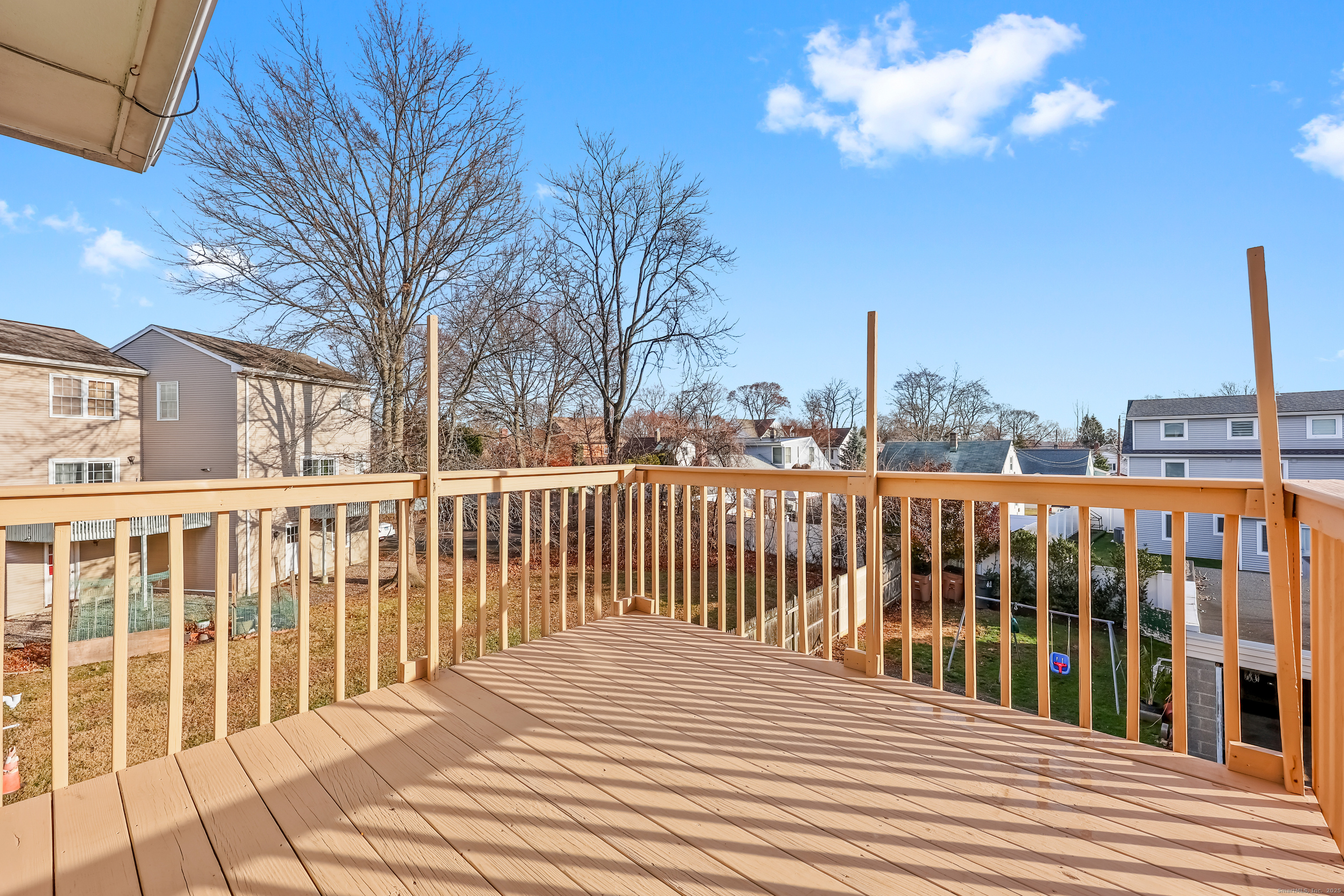 Stamford, Connecticut, 06902, United States, 6 Bedrooms Bedrooms, ,2 BathroomsBathrooms,Residential,For Sale,2003004