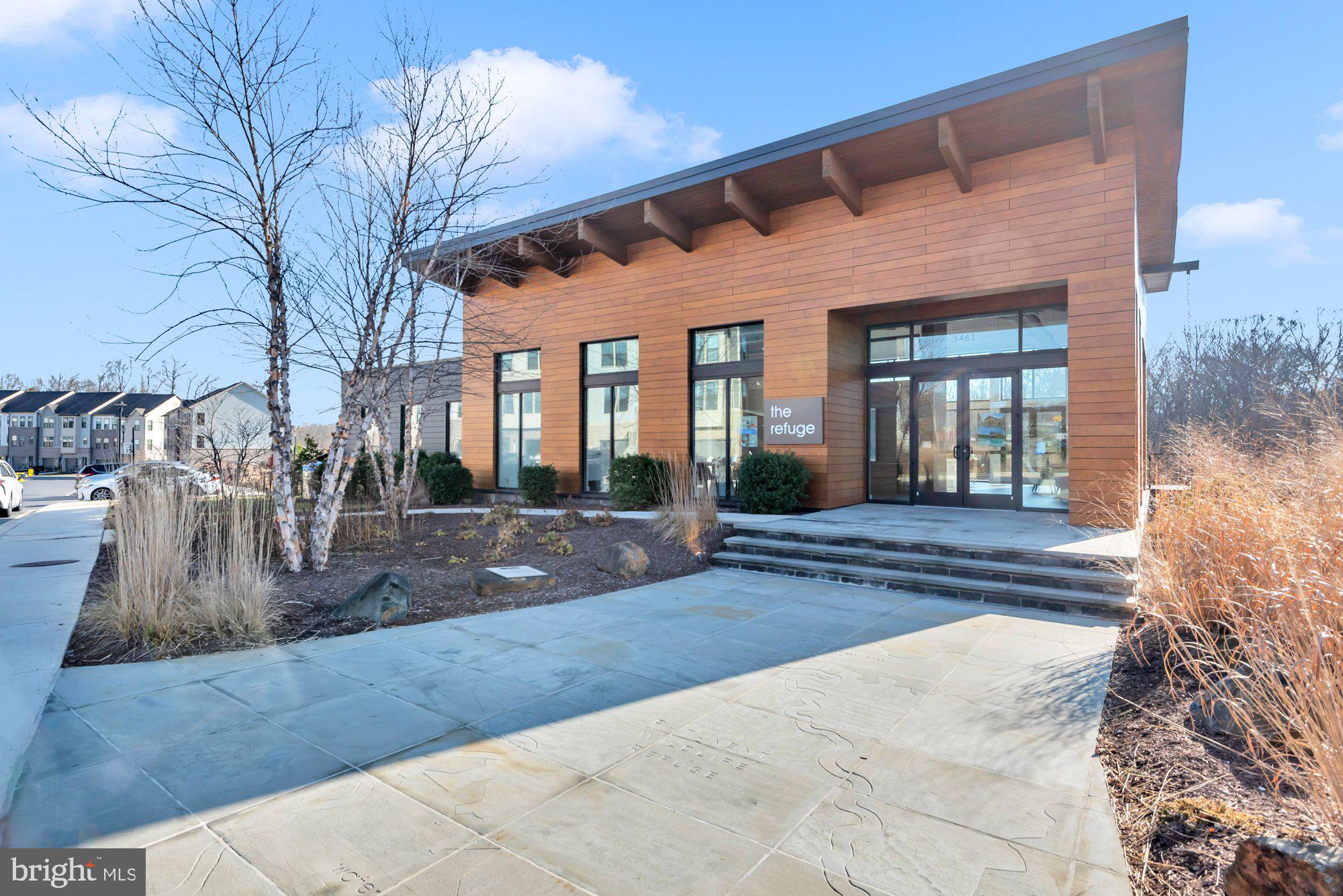 Laurel, Maryland, 20724, United States, 5 Bedrooms Bedrooms, ,5 BathroomsBathrooms,Residential,For Sale,2010373