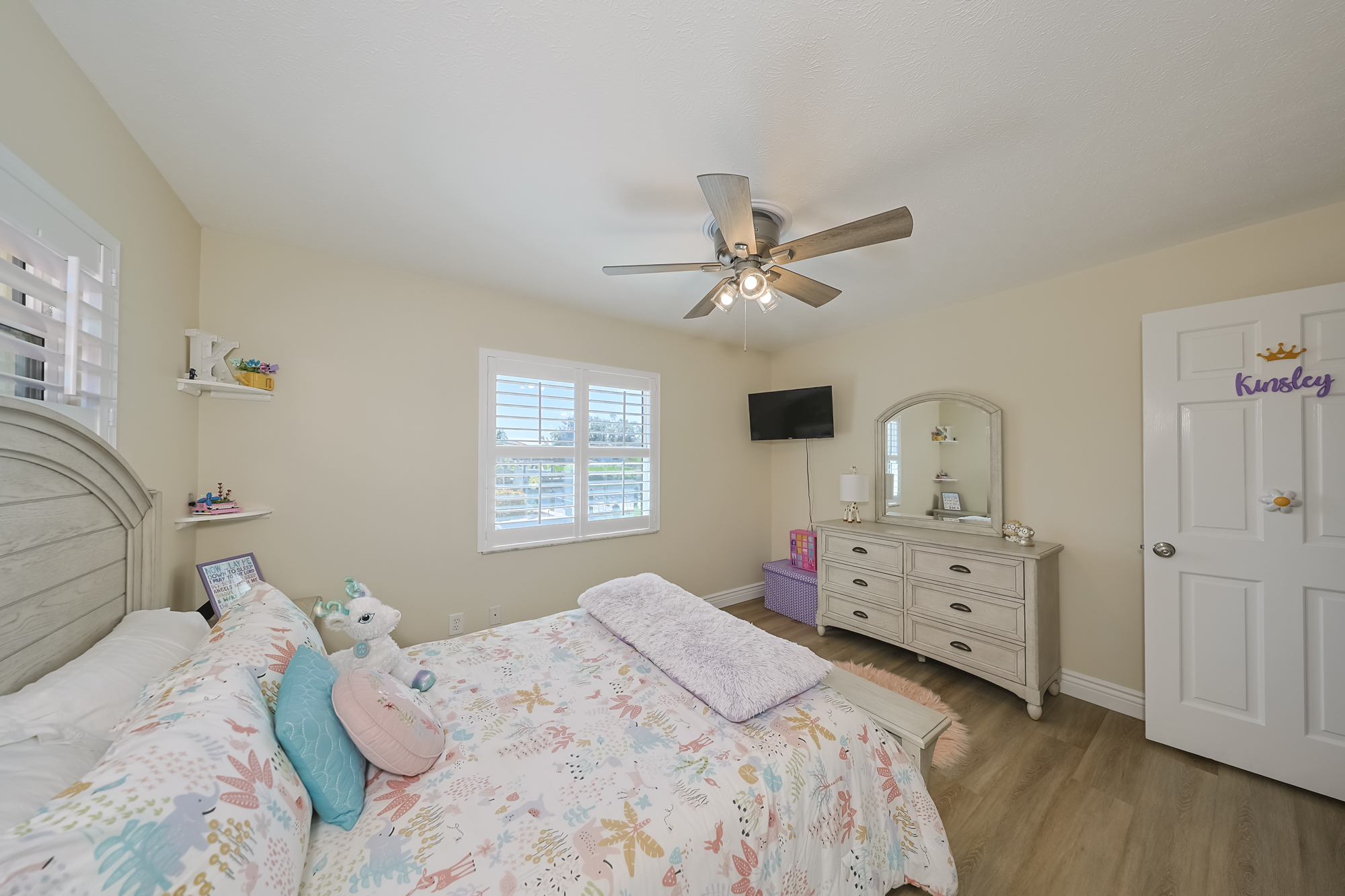 Apollo Beach, Florida, 33572, United States, 4 Bedrooms Bedrooms, ,2 BathroomsBathrooms,Residential,For Sale,1992760