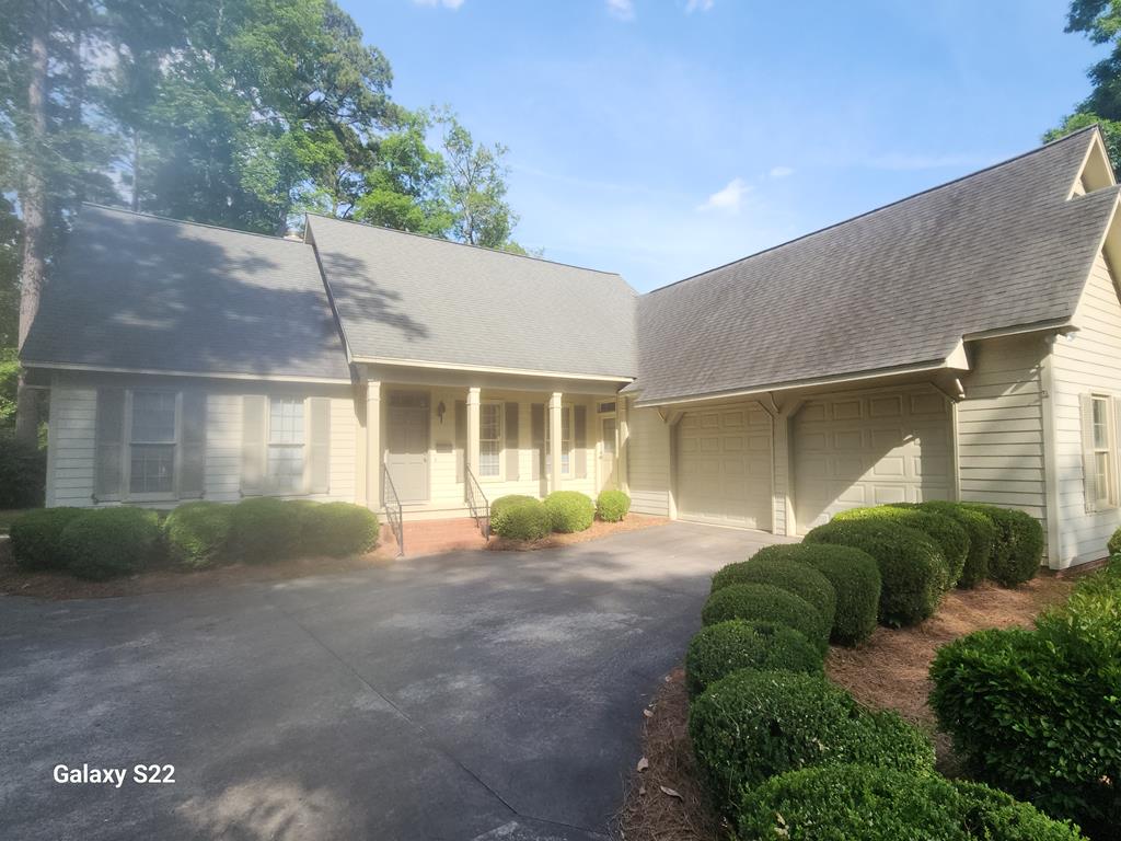 Cordele, Georgia, 31015, United States, 3 Bedrooms Bedrooms, ,3 BathroomsBathrooms,Residential,For Sale,1931643