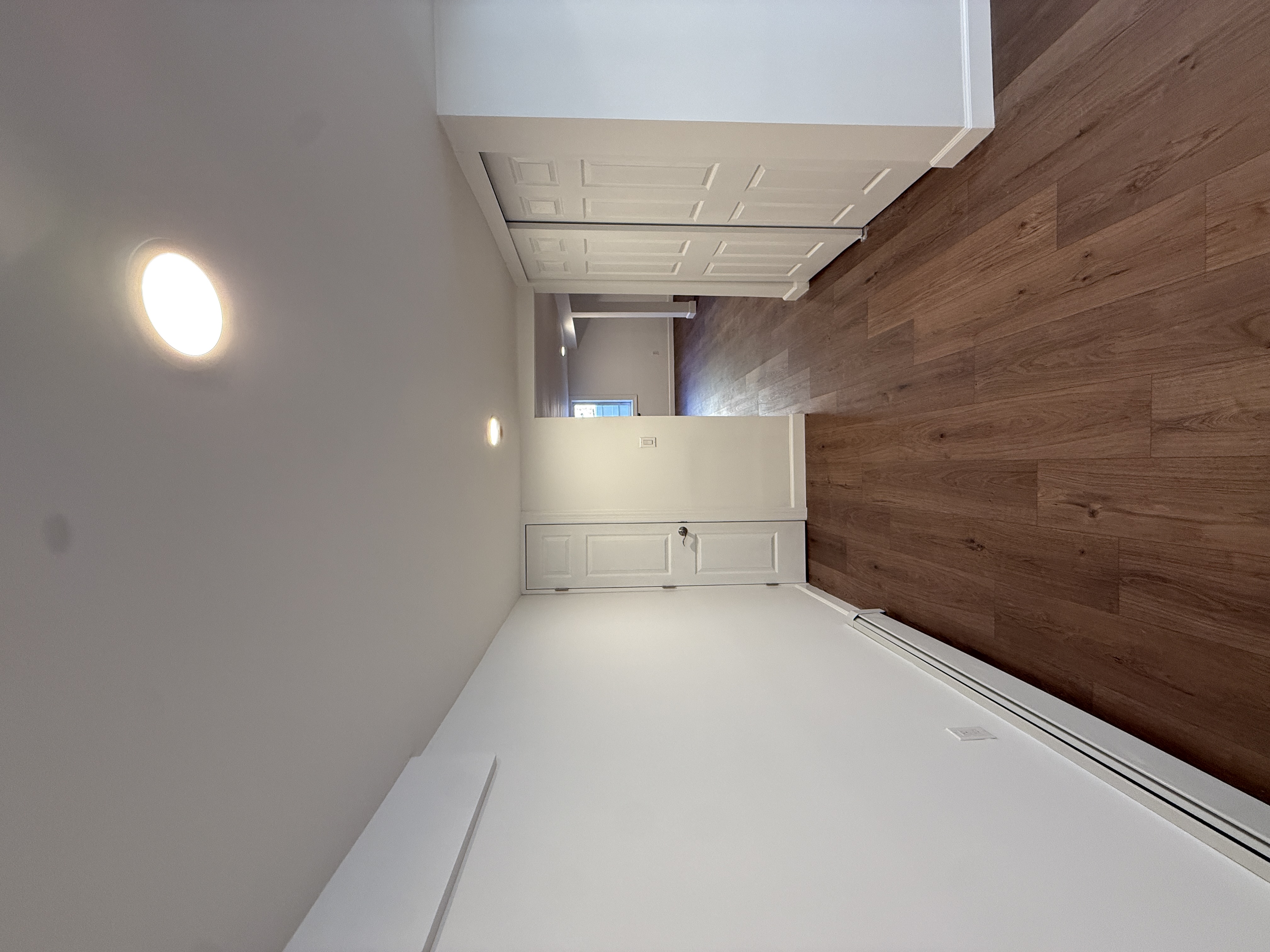 West Islip, New York, 11795, United States, 2 Bedrooms Bedrooms, ,Residential,For Sale,2007437