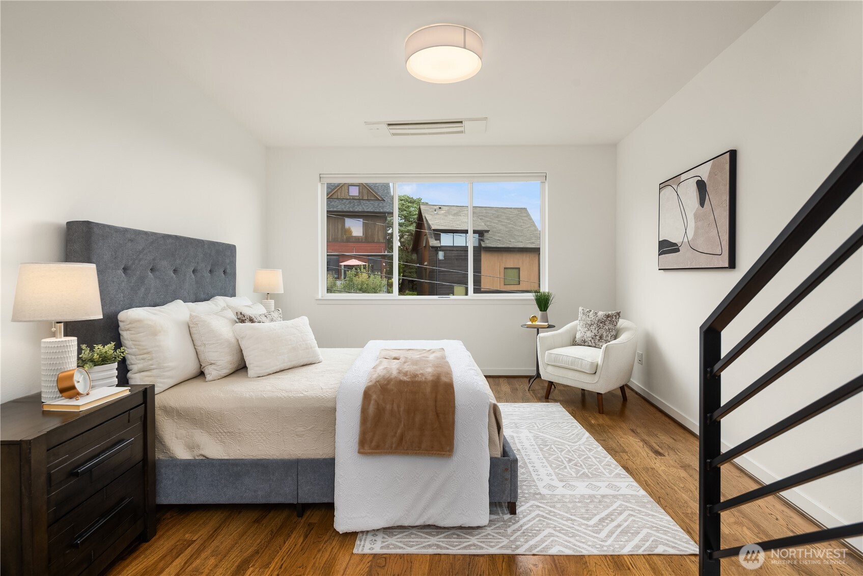 Seattle, Washington, 98115, United States, 3 Bedrooms Bedrooms, ,Residential,For Sale,1926202