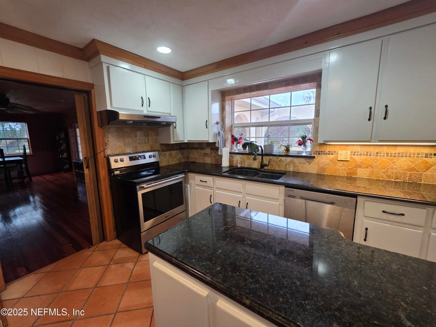 Seville, Florida, 32190, United States, 3 Bedrooms Bedrooms, ,2 BathroomsBathrooms,Residential,For Sale,2005582