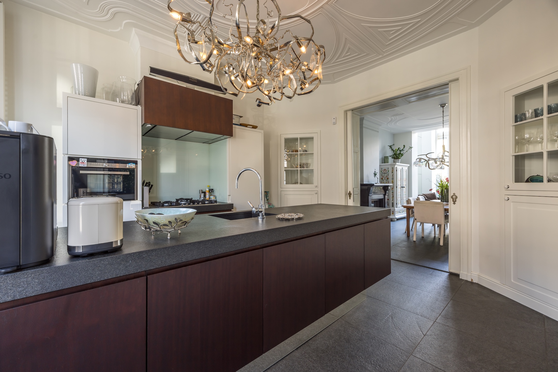  Charming and Spacious Townhouse in the Desirable Benoordenhout District Located - 物件實景