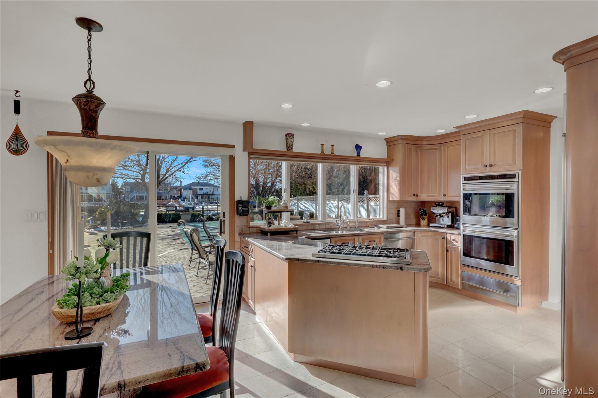 Bellmore, New York, 11710, United States, 4 Bedrooms Bedrooms, ,3 BathroomsBathrooms,Residential,For Sale,2013252