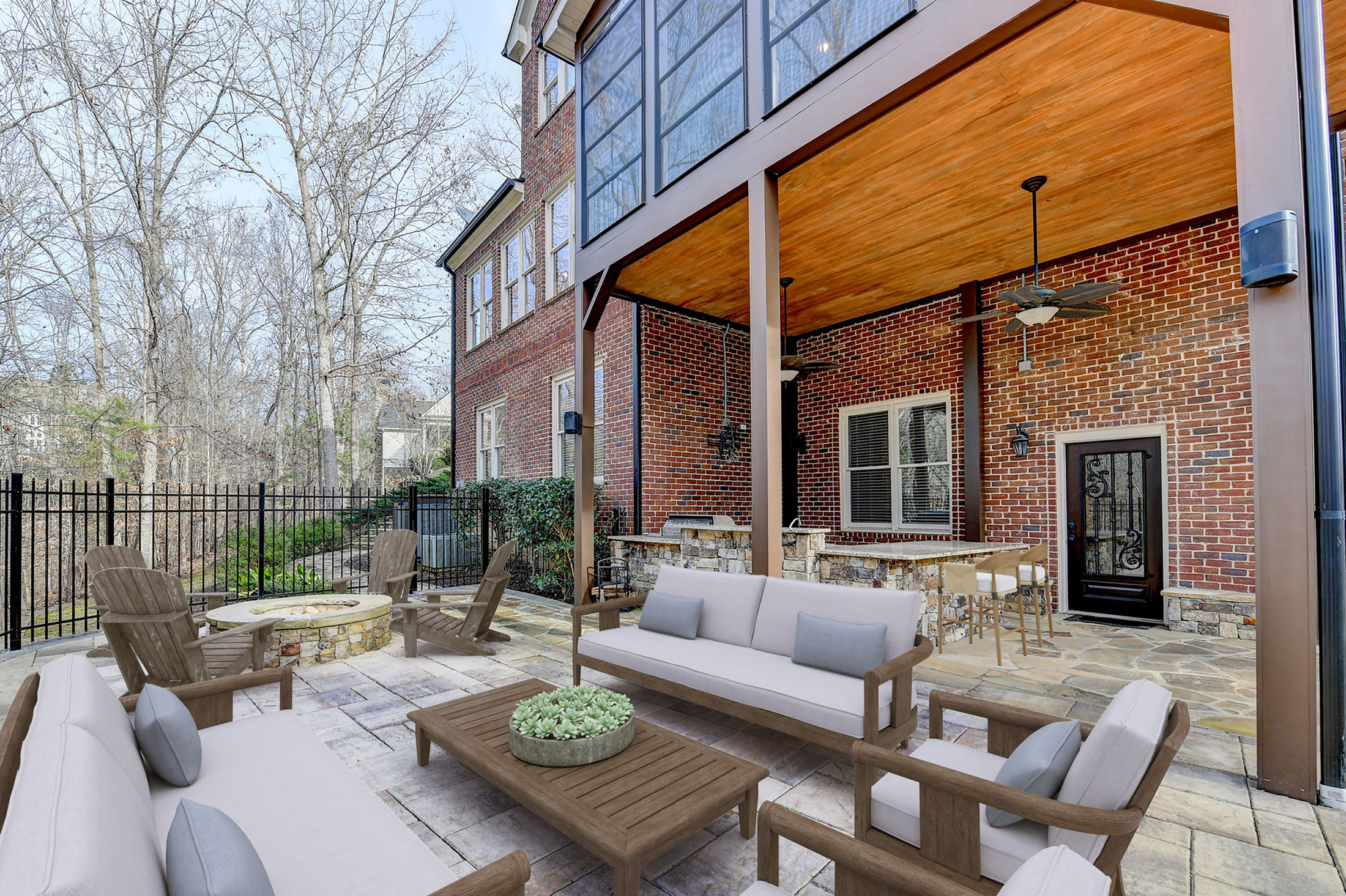  Luxury, Comfort and Privacy in One of Roswell