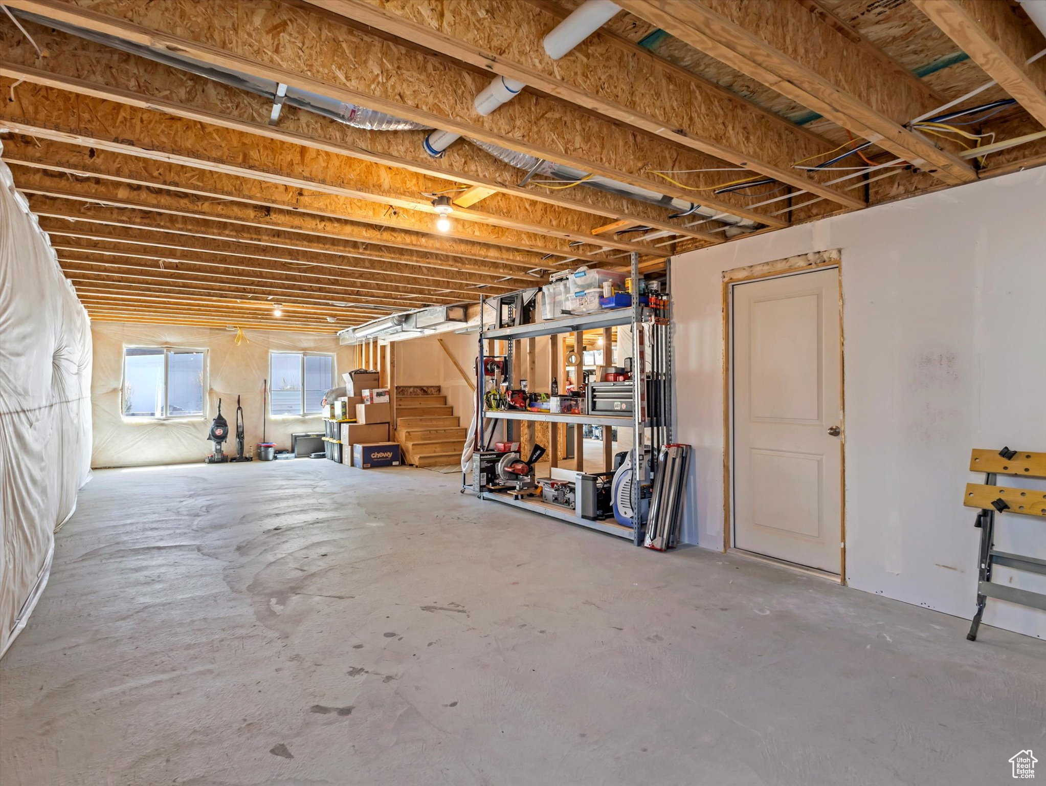 Syracuse, Utah, 84075, United States, 4 Bedrooms Bedrooms, ,3 BathroomsBathrooms,Residential,For Sale,1907244