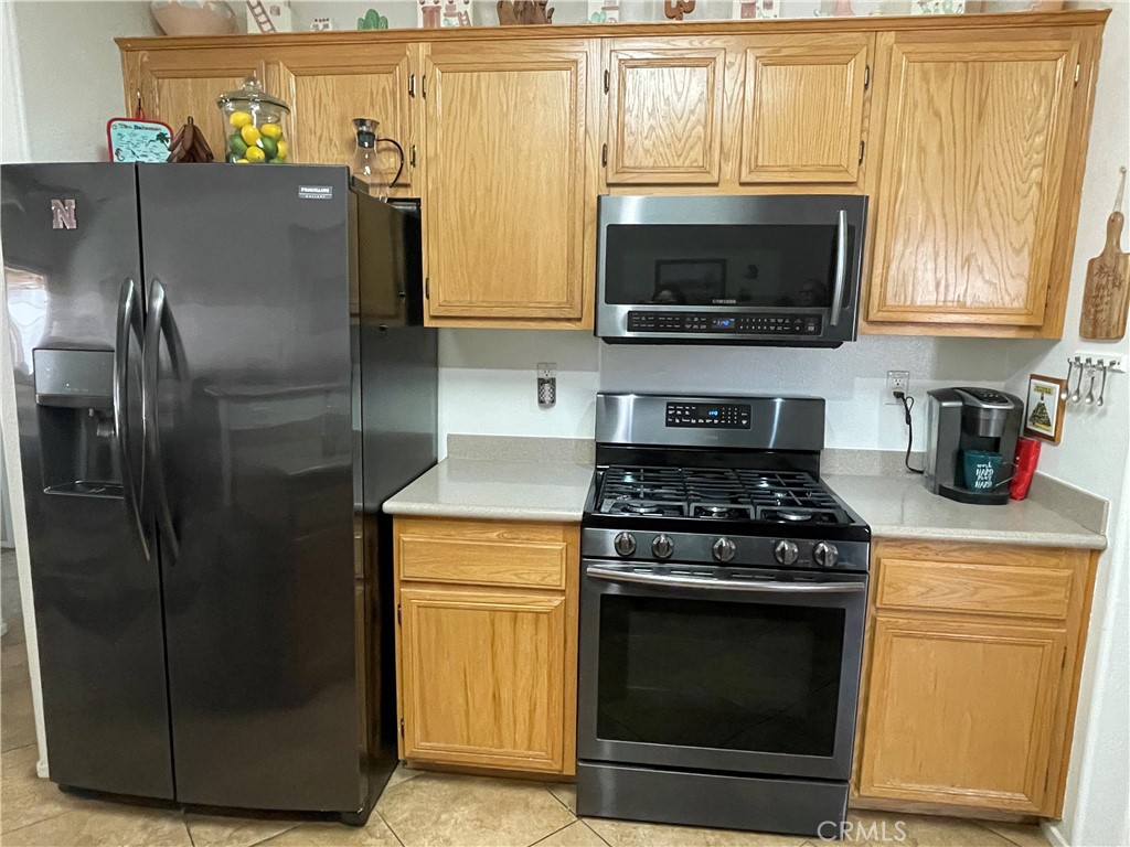 Hemet, California, 92544, United States, 4 Bedrooms Bedrooms, ,1 BathroomBathrooms,Residential,For Sale,1923257