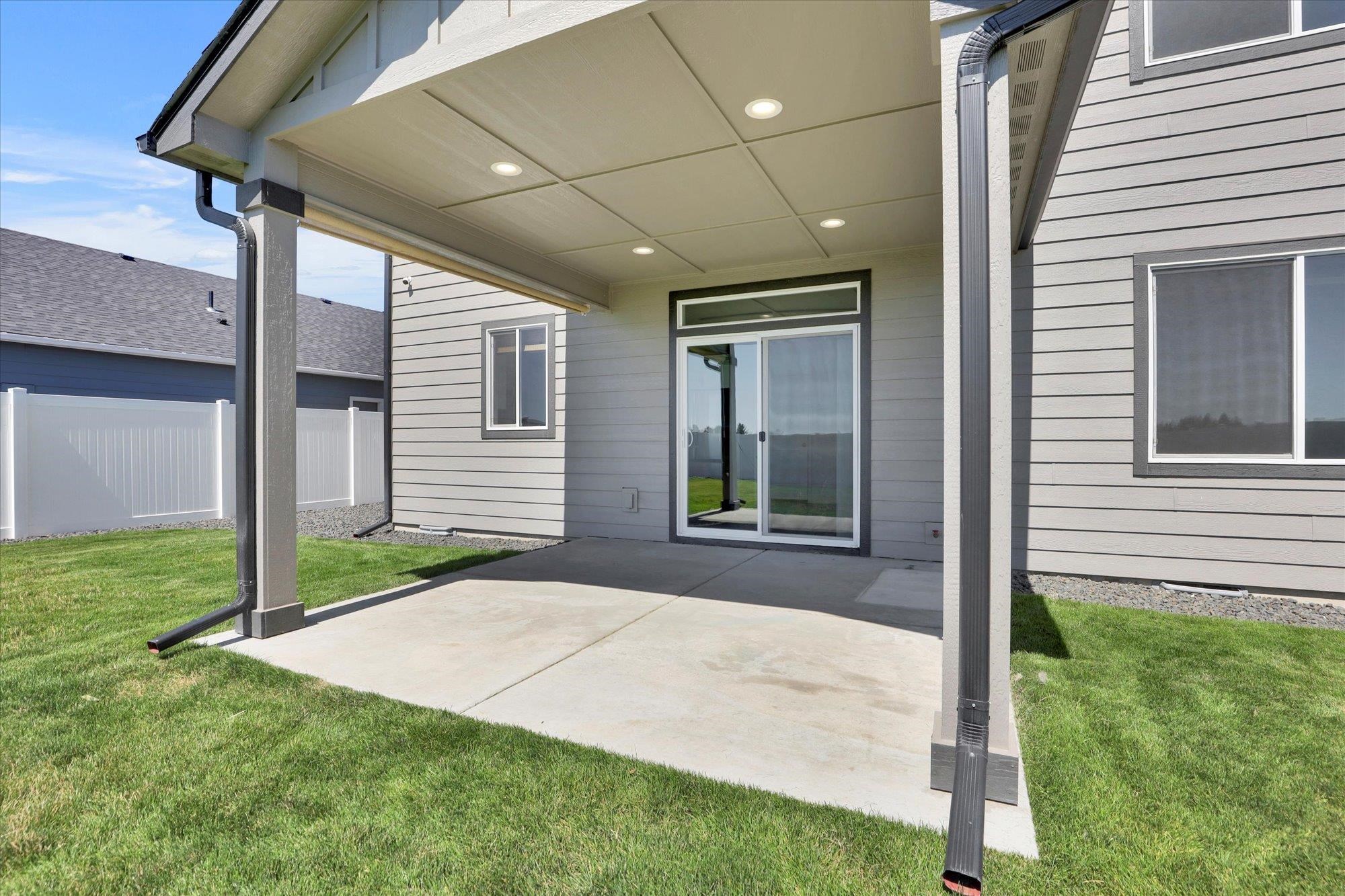 Deer Park, Washington, 99006, United States, 4 Bedrooms Bedrooms, ,3 BathroomsBathrooms,Residential,For Sale,1919491