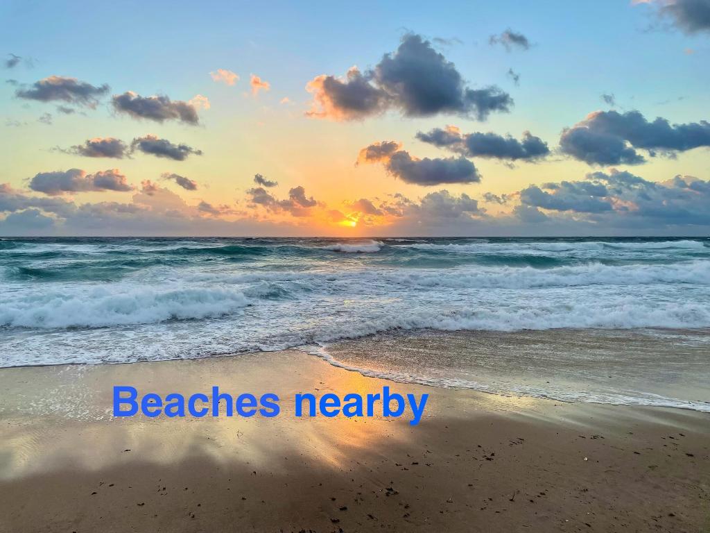 Port St Lucie, Florida, 34987, United States, 4 Bedrooms Bedrooms, ,3 BathroomsBathrooms,Residential,For Sale,2005369