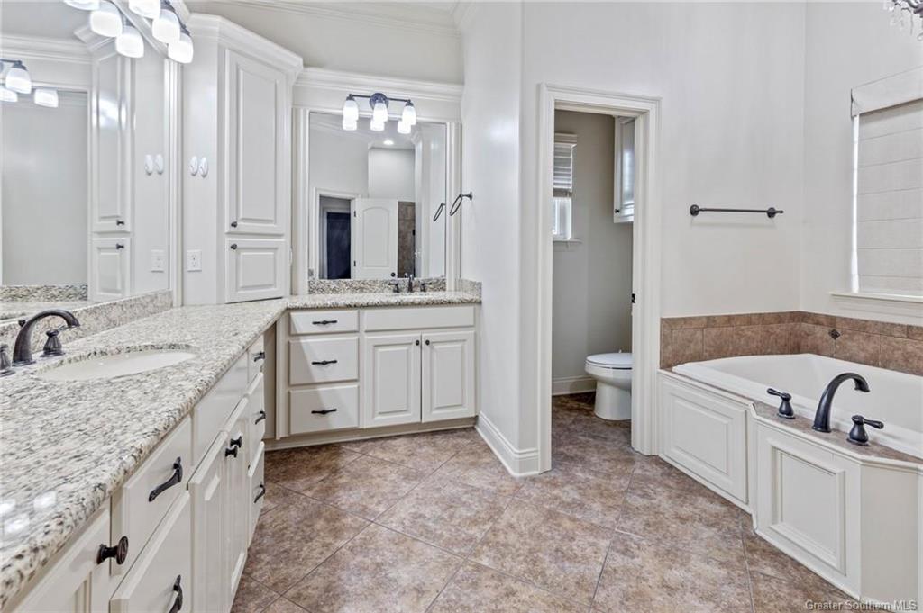 Lake Charles, Louisiana, 70605, United States, 4 Bedrooms Bedrooms, ,4 BathroomsBathrooms,Residential,For Sale,1976611