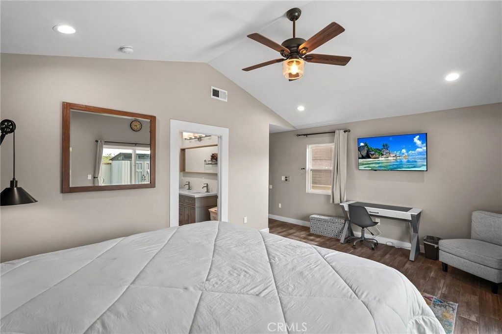 Oxnard, California, 93035, United States, 5 Bedrooms Bedrooms, ,1 BathroomBathrooms,Residential,For Sale,1847302