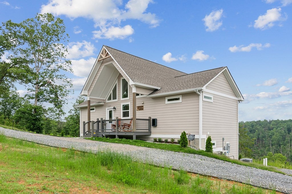 Ellijay, Georgia, 30540, United States, 3 Bedrooms Bedrooms, ,3 BathroomsBathrooms,Residential,For Sale,2003532