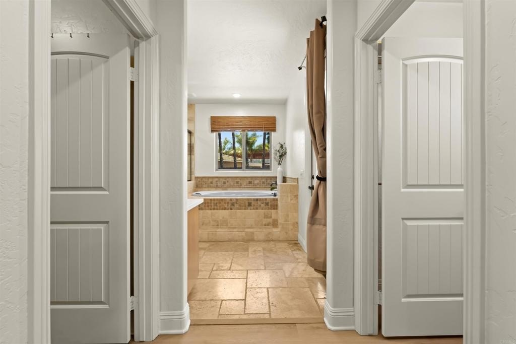 Chula Vista, California, 91910, United States, 5 Bedrooms Bedrooms, ,6 BathroomsBathrooms,Residential,For Sale,1996956