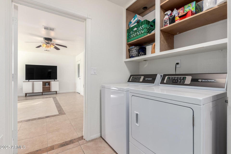 Mesa, Arizona, 85203, United States, 4 Bedrooms Bedrooms, ,3 BathroomsBathrooms,Residential,For Sale,2001471