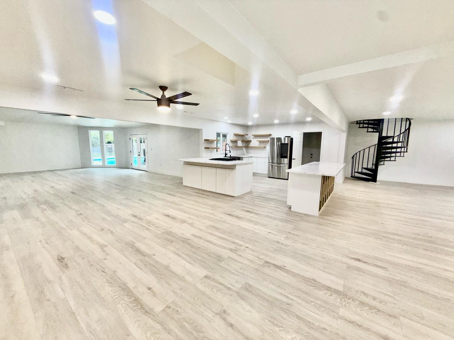 Clovis, California, 93619, United States, 5 Bedrooms Bedrooms, ,5 BathroomsBathrooms,Residential,For Sale,2005312