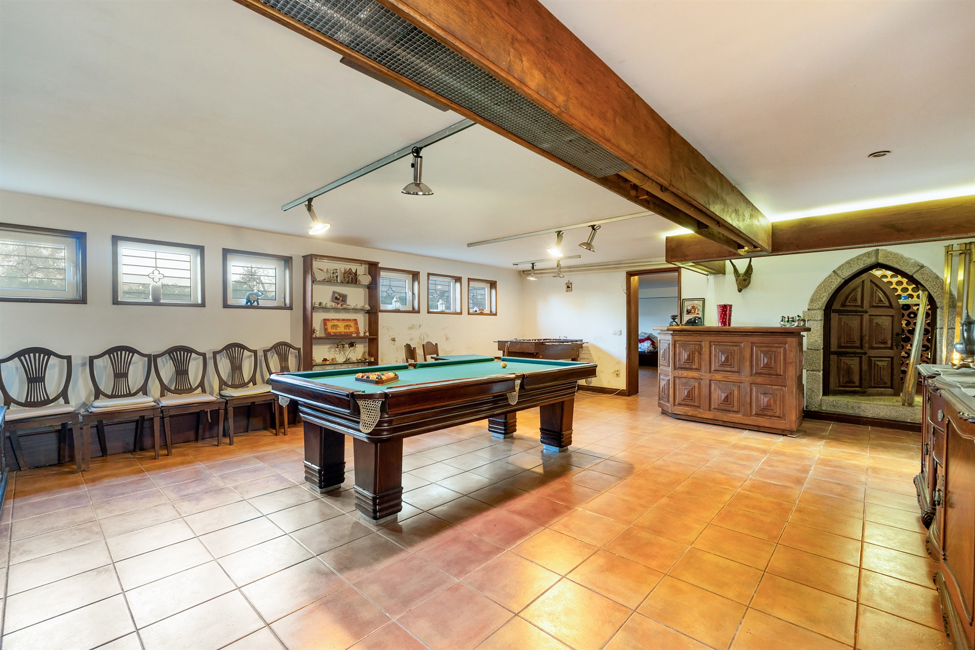  Manor House, 5 bedrooms, for Sale - 物件實景