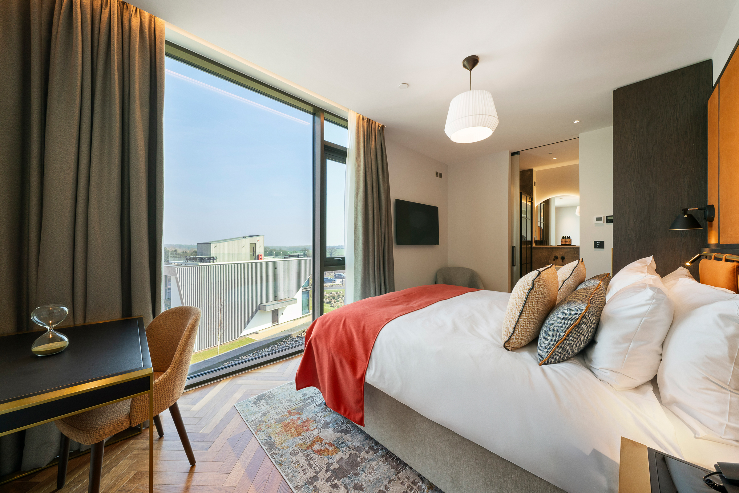  Exceptionally rare race track-fronted apartment with unrivalled views - 物件實景
