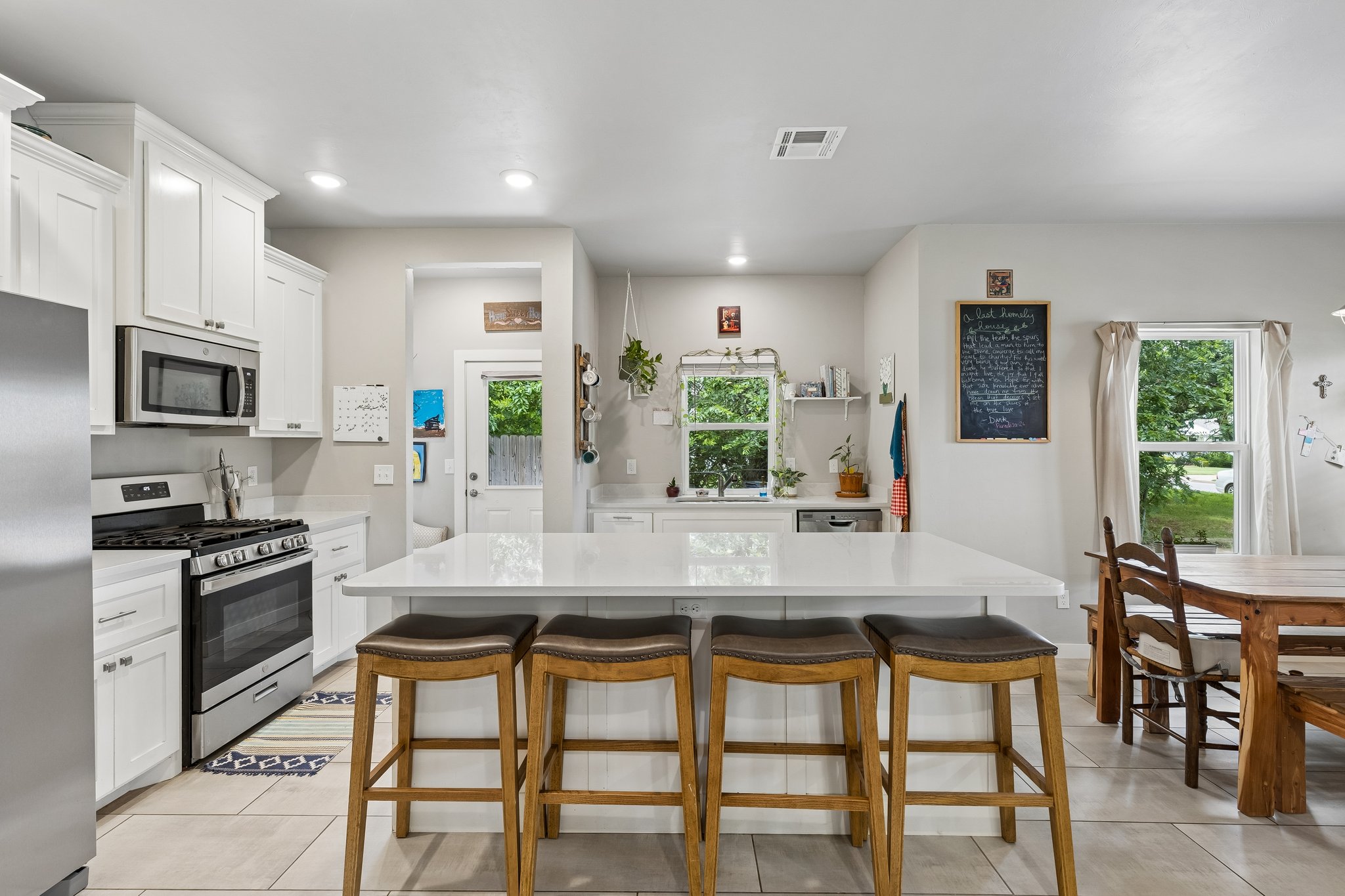  720 Northeast 30th Street, Oklahoma City, OK 73105 - 物件實景