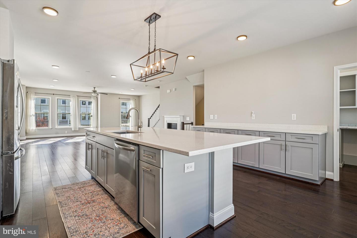 Dumfries, Virginia, 22026, United States, 3 Bedrooms Bedrooms, ,3 BathroomsBathrooms,Residential,For Sale,1988317