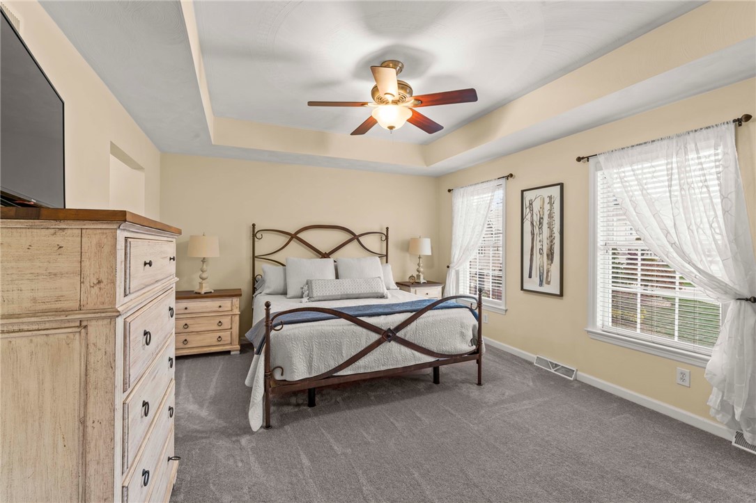 Venetia, Pennsylvania, 15367, United States, 4 Bedrooms Bedrooms, ,4 BathroomsBathrooms,Residential,For Sale,1987098