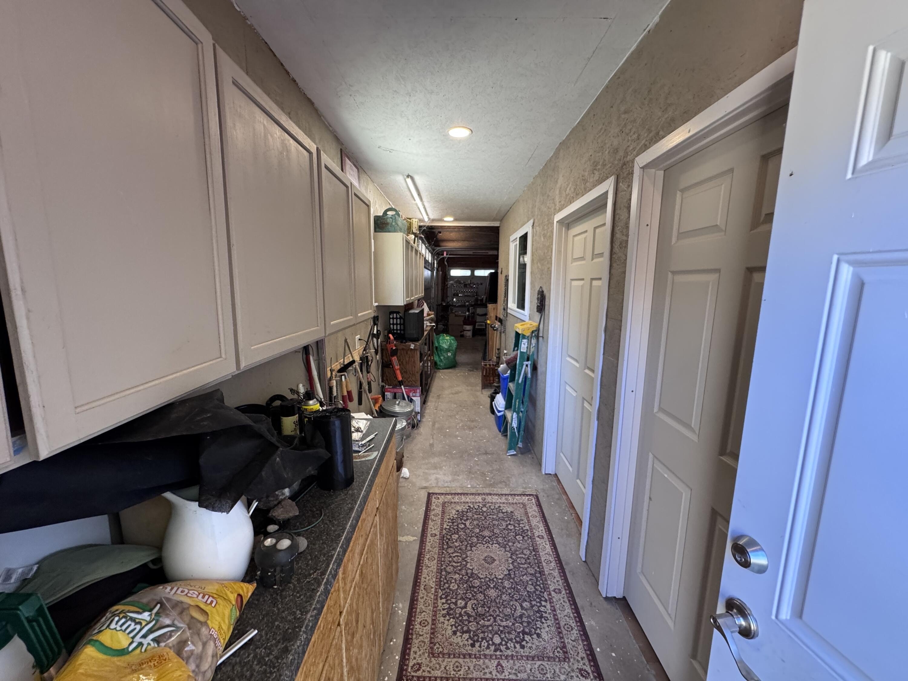 Rogue River, Oregon, 97537, United States, 3 Bedrooms Bedrooms, ,4 BathroomsBathrooms,Residential,For Sale,1982617