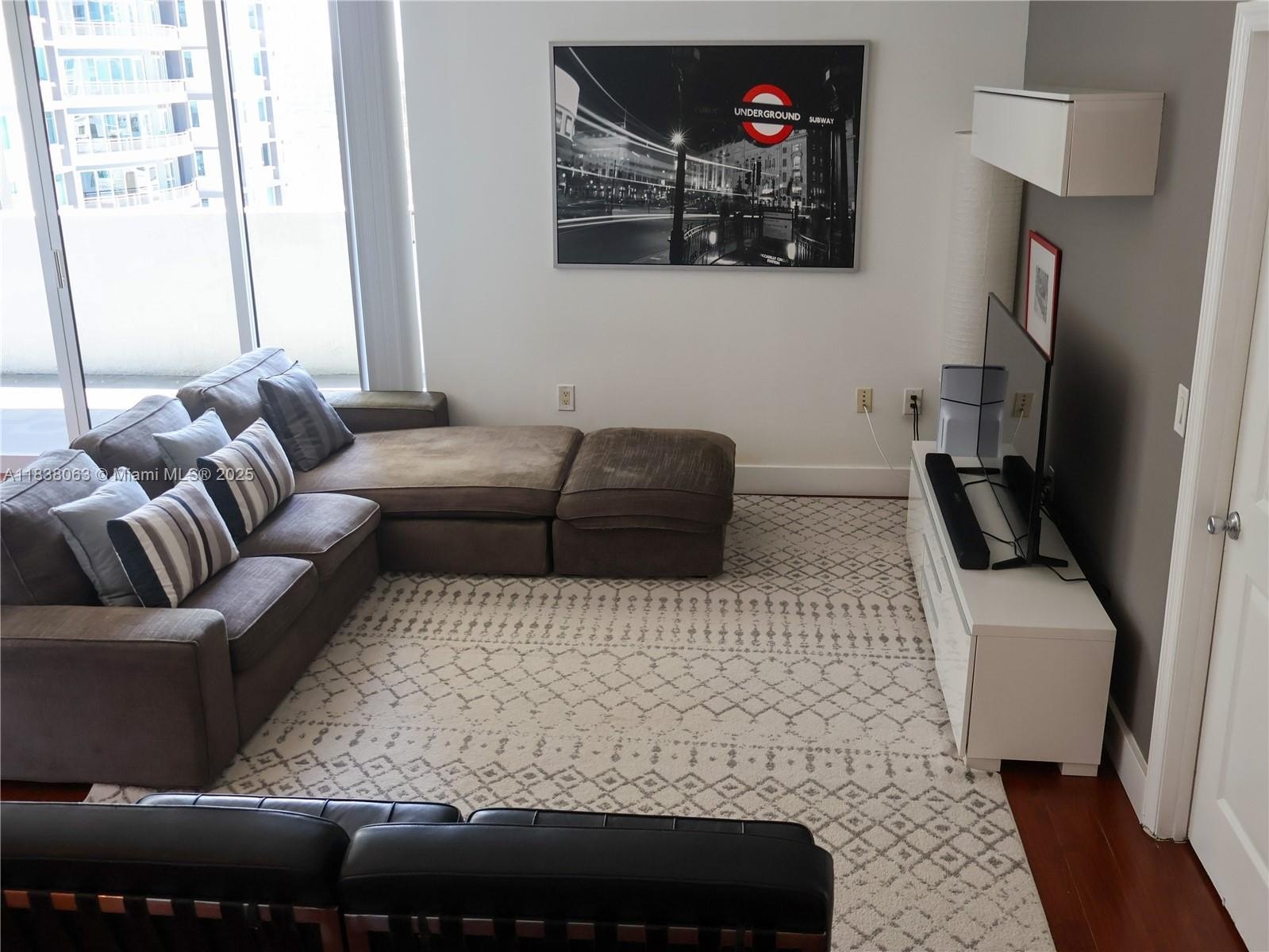 Miami, Florida, 33130, United States, 2 Bedrooms Bedrooms, ,2 BathroomsBathrooms,Residential,For Sale,1936974