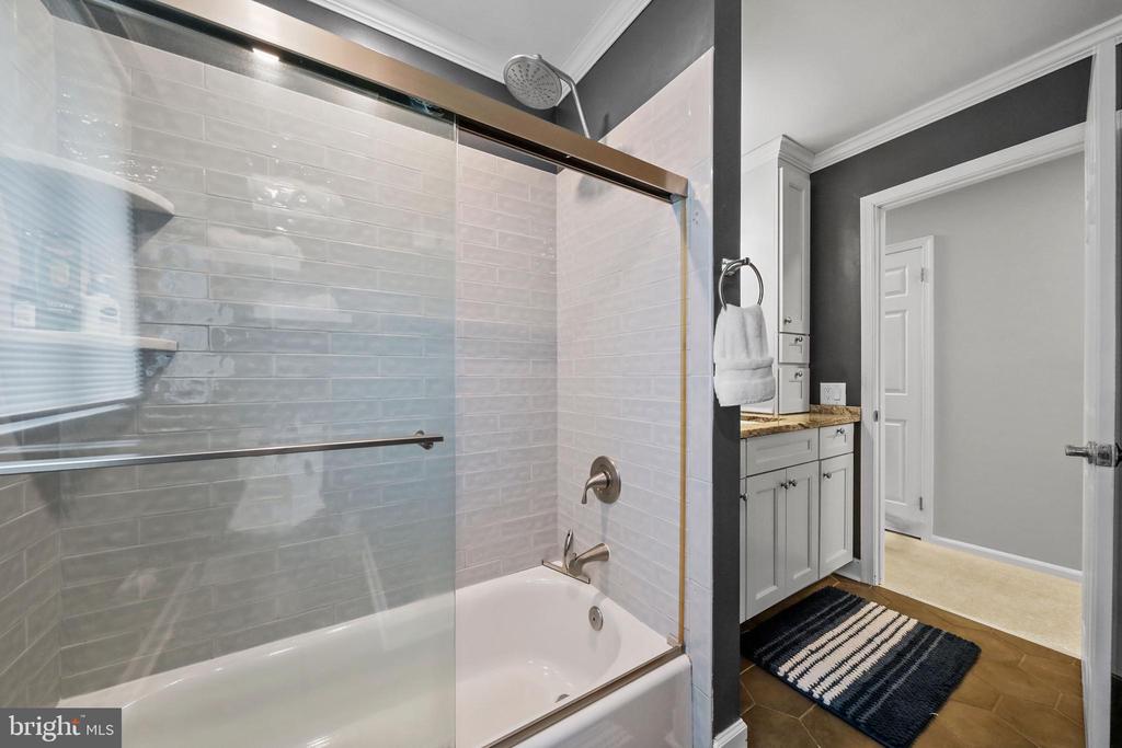 Medford, New Jersey, 08055, United States, 4 Bedrooms Bedrooms, ,3 BathroomsBathrooms,Residential,For Sale,1922039