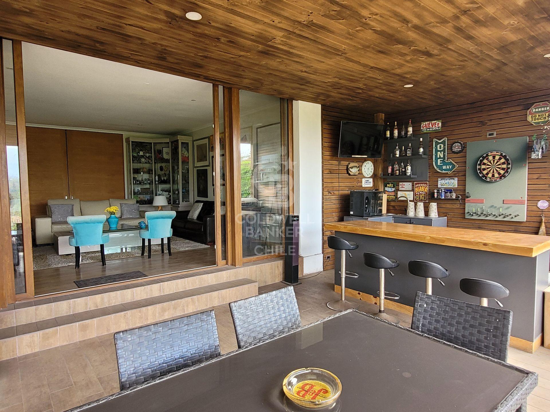Las Condes, Chile, 5 Bedrooms Bedrooms, ,5 BathroomsBathrooms,Residential,For Sale,1744666