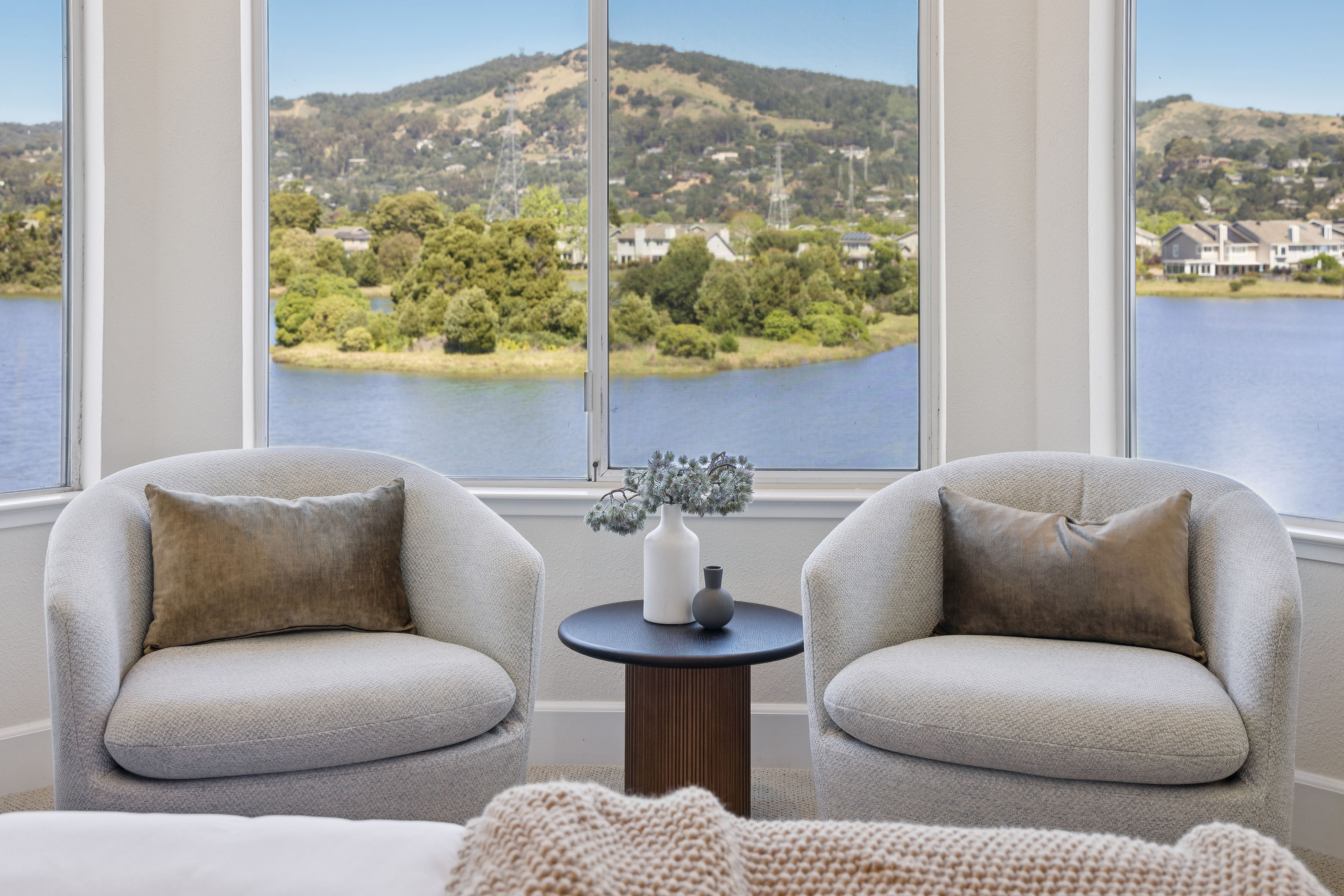  Sunny Waterfront Baypoint Lagoon Home - 物件實景