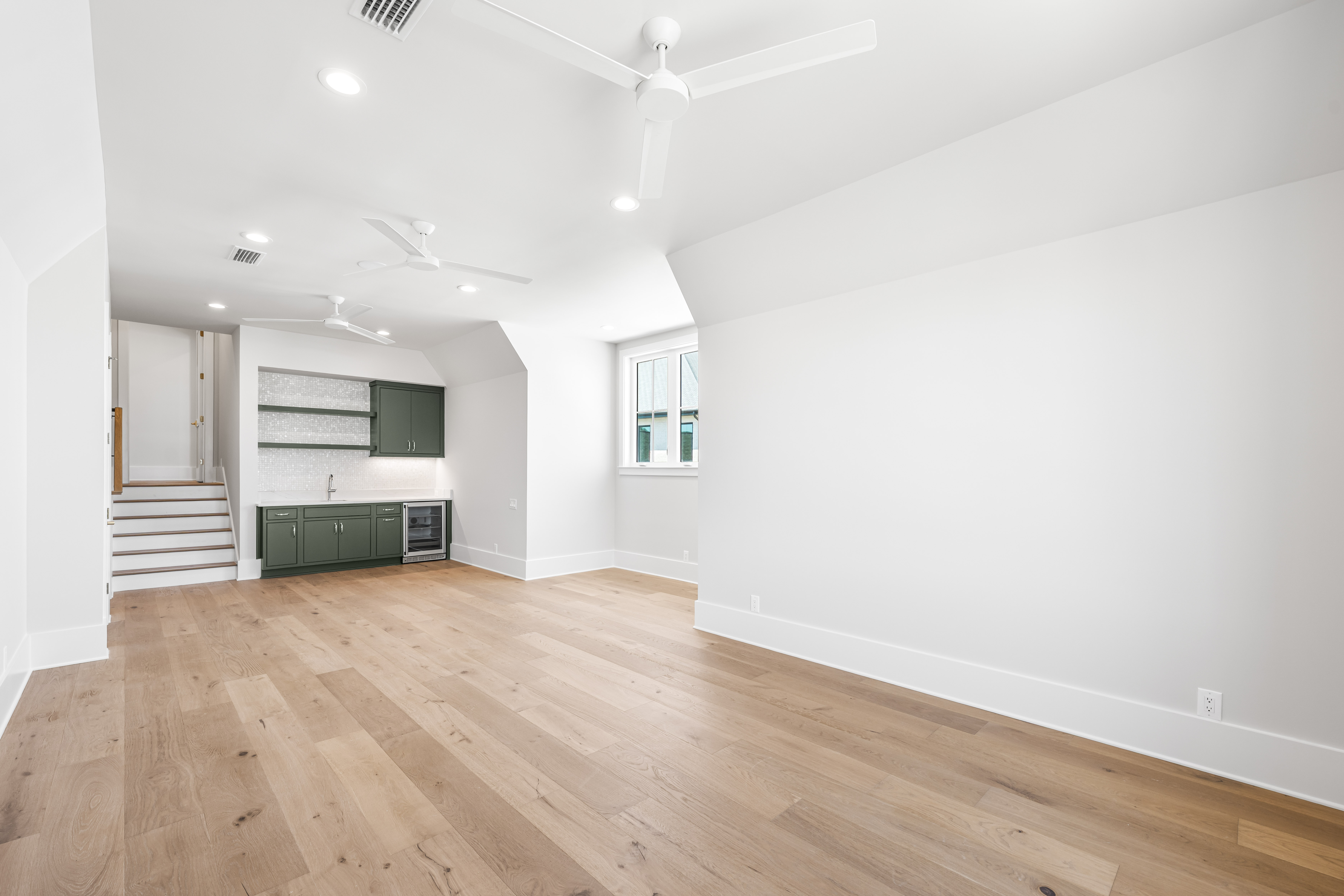  Magnificent Half-Acre Estate With Outdoor Oasis and Casita - 物件實景