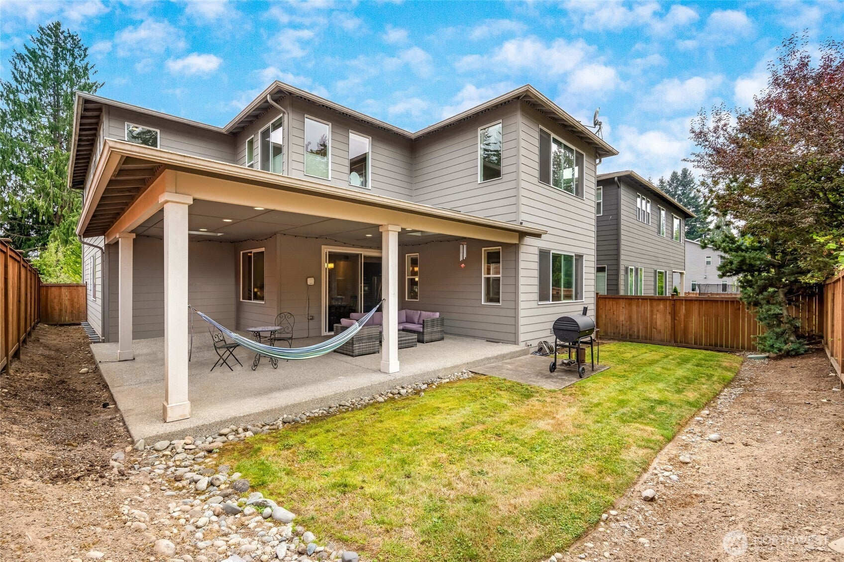 Bothell, Washington, 98012, United States, 4 Bedrooms Bedrooms, ,4 BathroomsBathrooms,Residential,For Sale,1909419