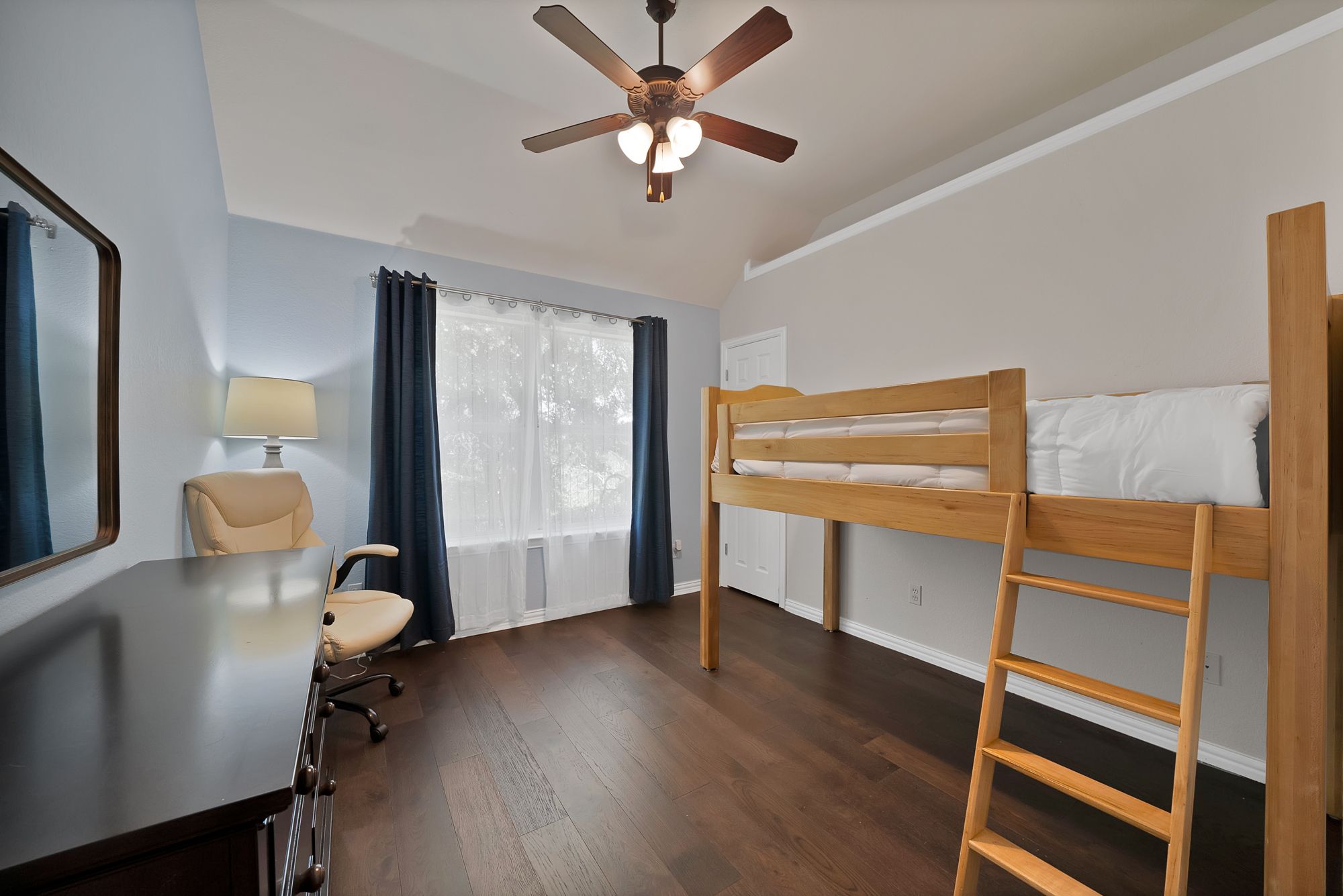  402 Valley View Court, Aledo, TX, 76008 - 物件實景