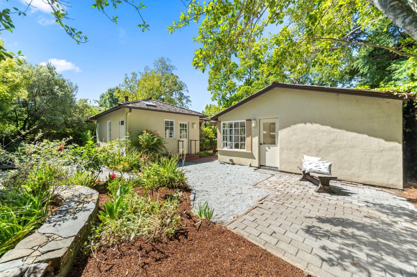 Palo Alto, California, 94301, United States, 4 Bedrooms Bedrooms, ,4 BathroomsBathrooms,Residential,For Sale,1837921